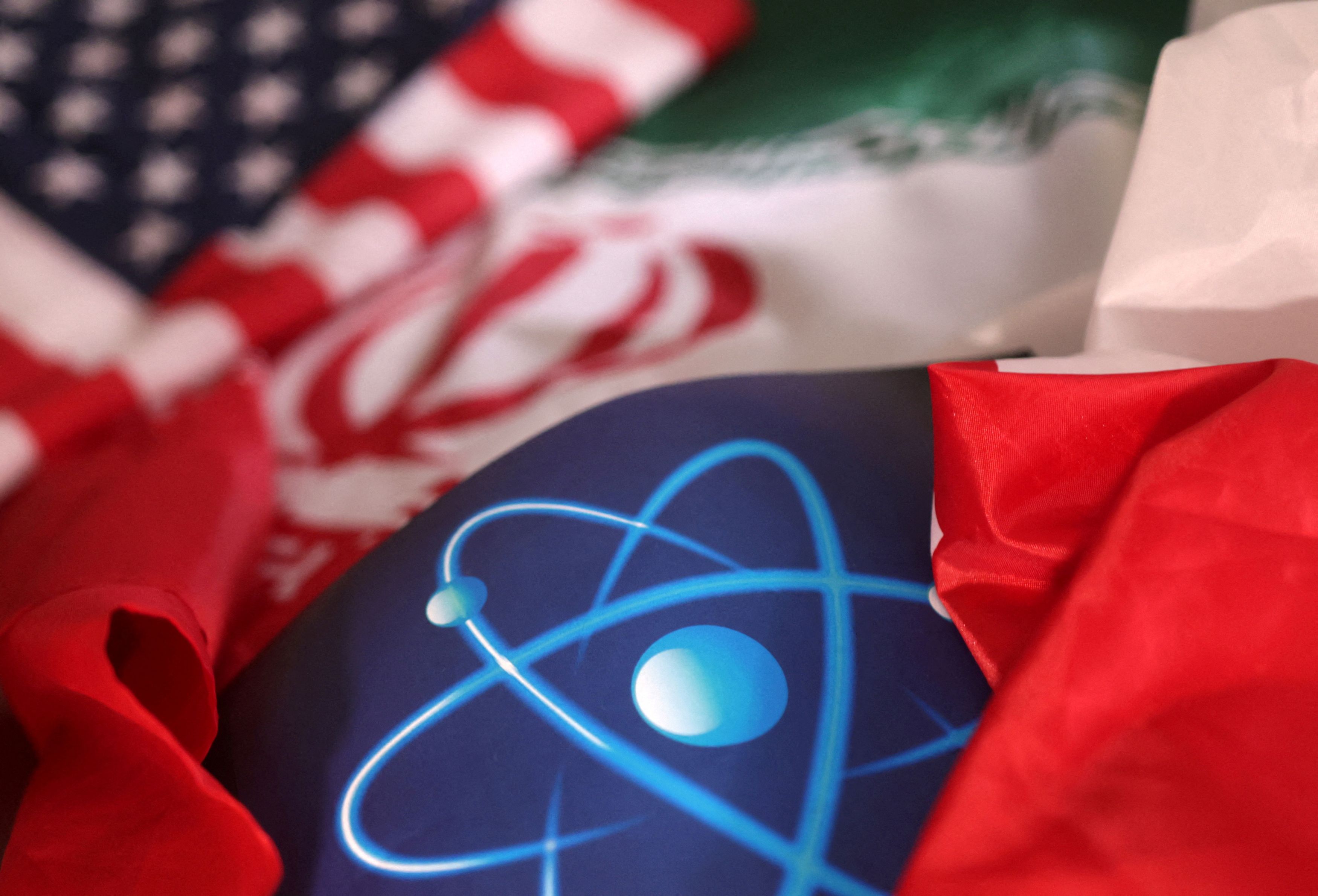 U.S. and Iran in indirect talks over nuclear program and prisoners - Vimarsana News