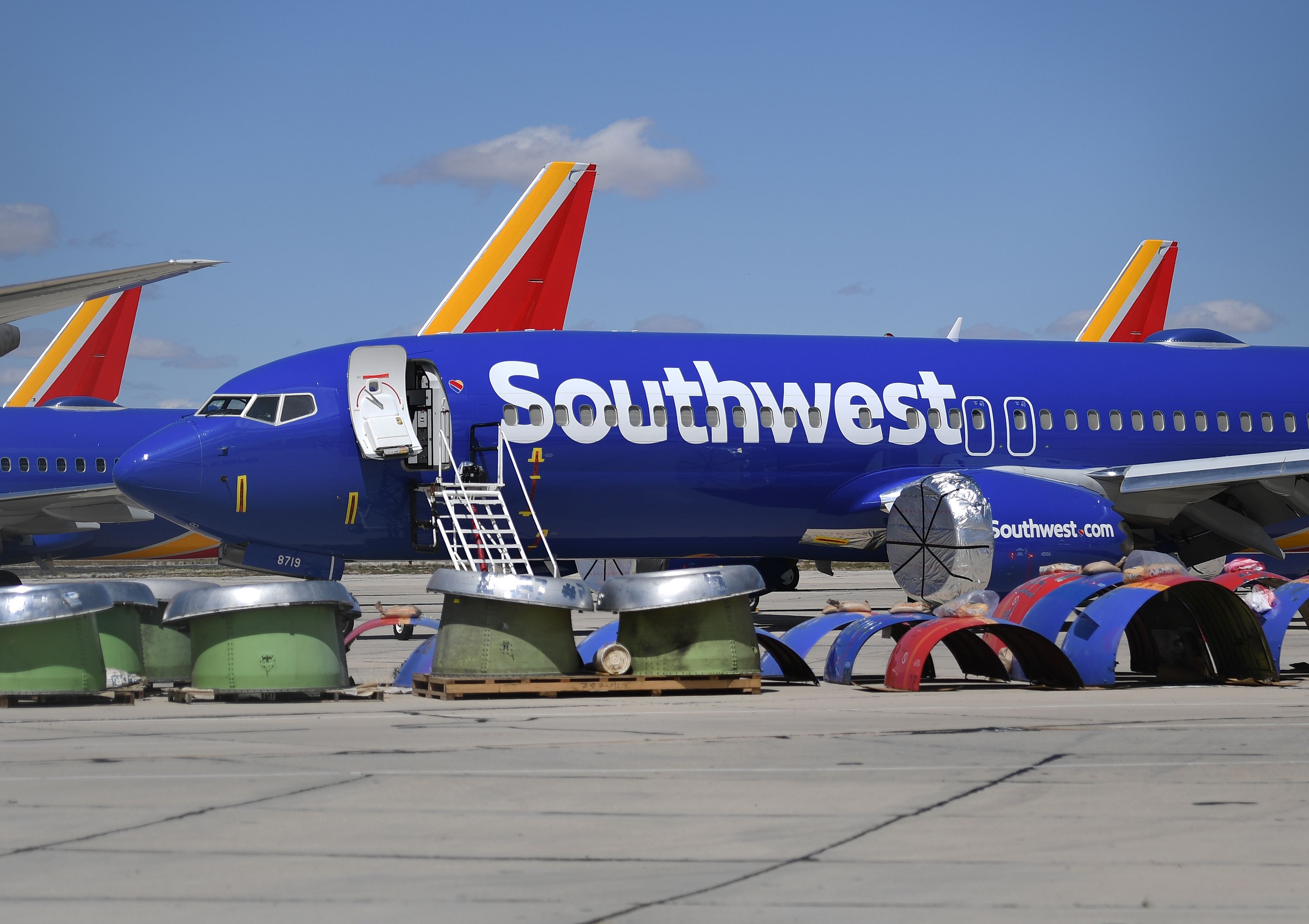 Several major airlines grounded planes Monday morning across U.S. because  of software problem - The Washington Post