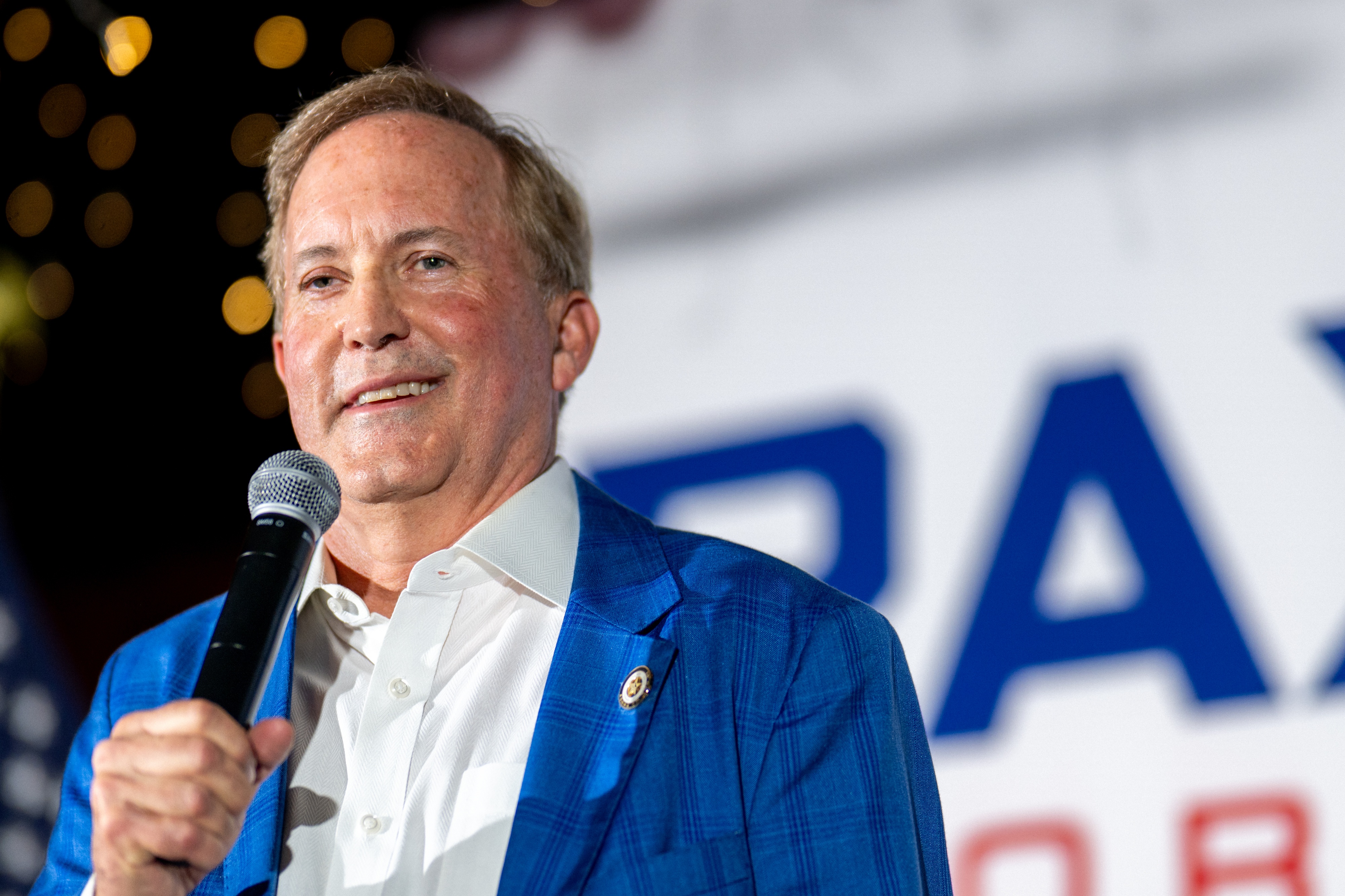 Cook Political Report shifts Texas and Iowa Senate races to 'Toss Up' as midterms near; Democrats need four flips for majority