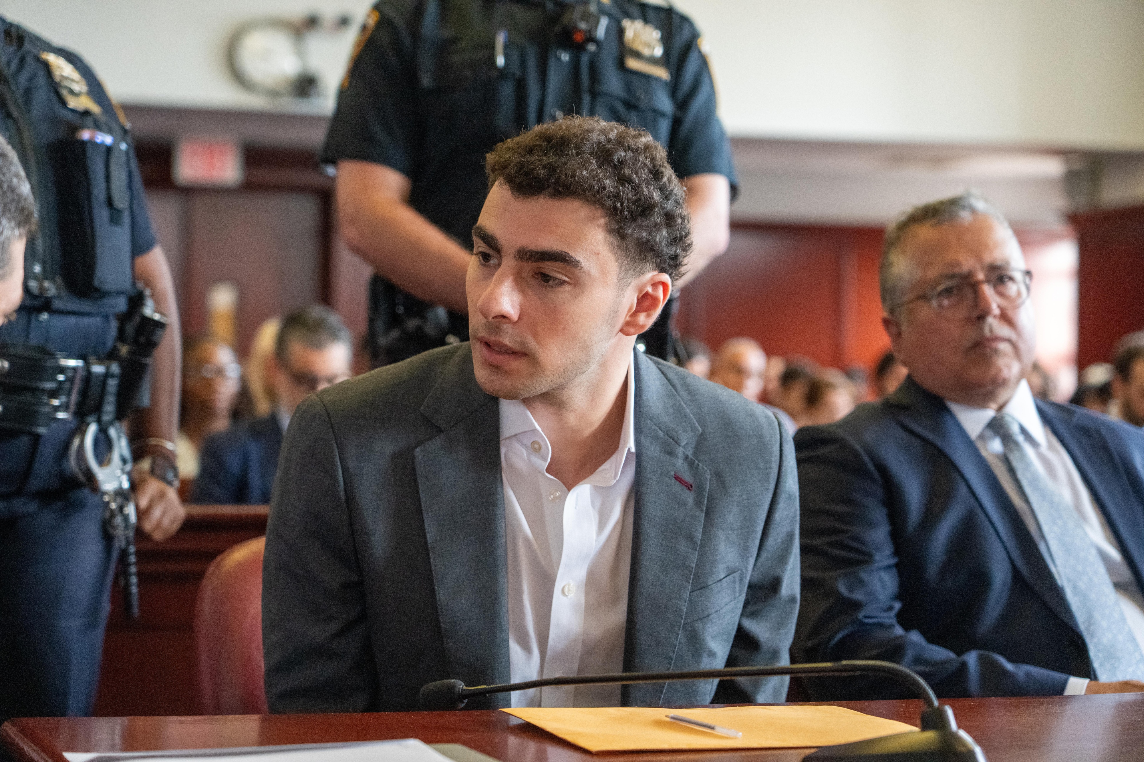Luigi Mangione pleads guilty to federal stalking charges, admits to shooting UnitedHealthcare CEO Brian Thompson outside investor conference in late 2024