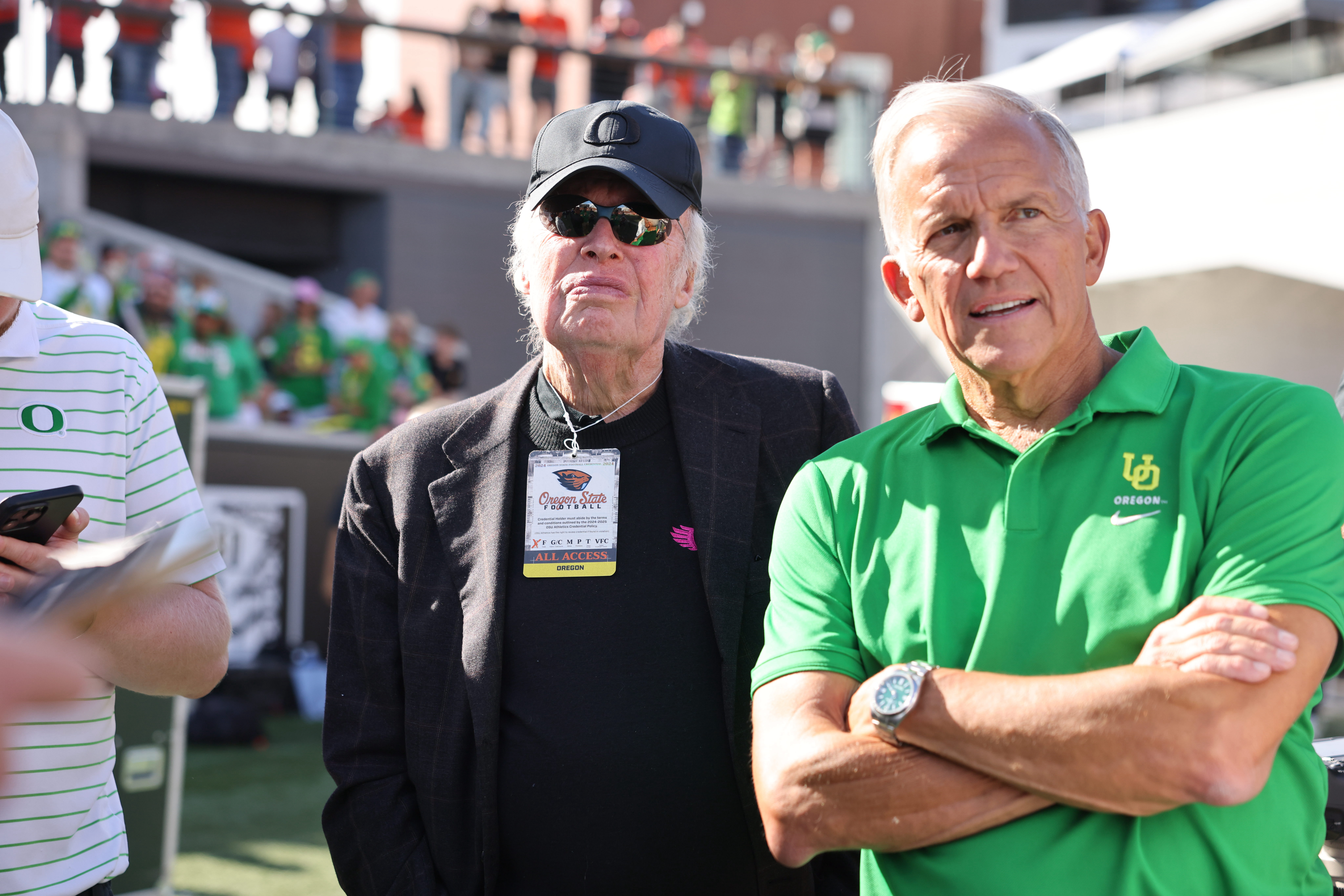 How Much Has Phil Knight Given To Oregon