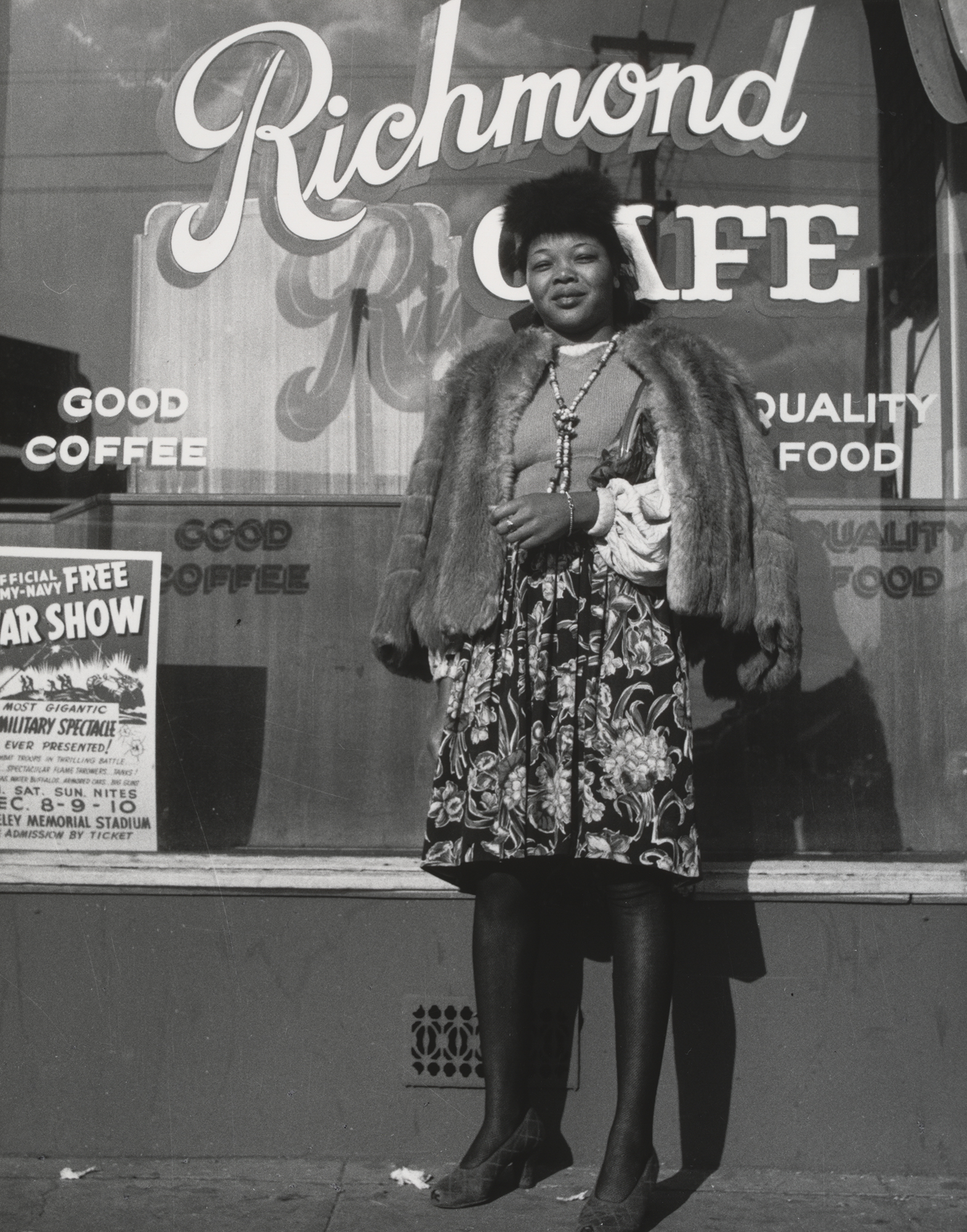 写真集　Dorothea Lange :  Words & Pictures Amazon.com: Dorothea Lange: Words & Pictures: 9781633451049