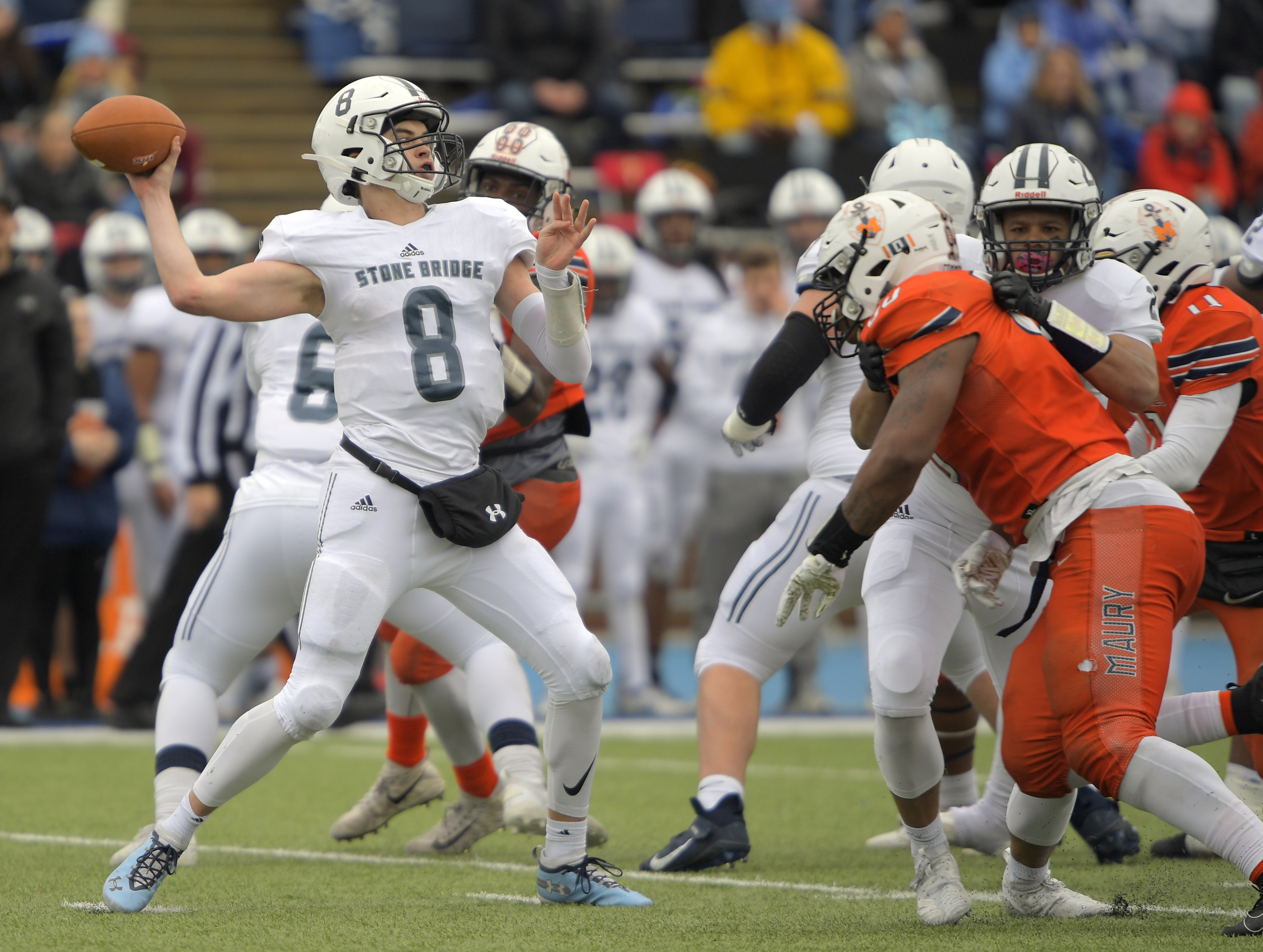 For South County And Stone Bridge Football State Championship Games Mix The Foreign And Familiar The Washington Post