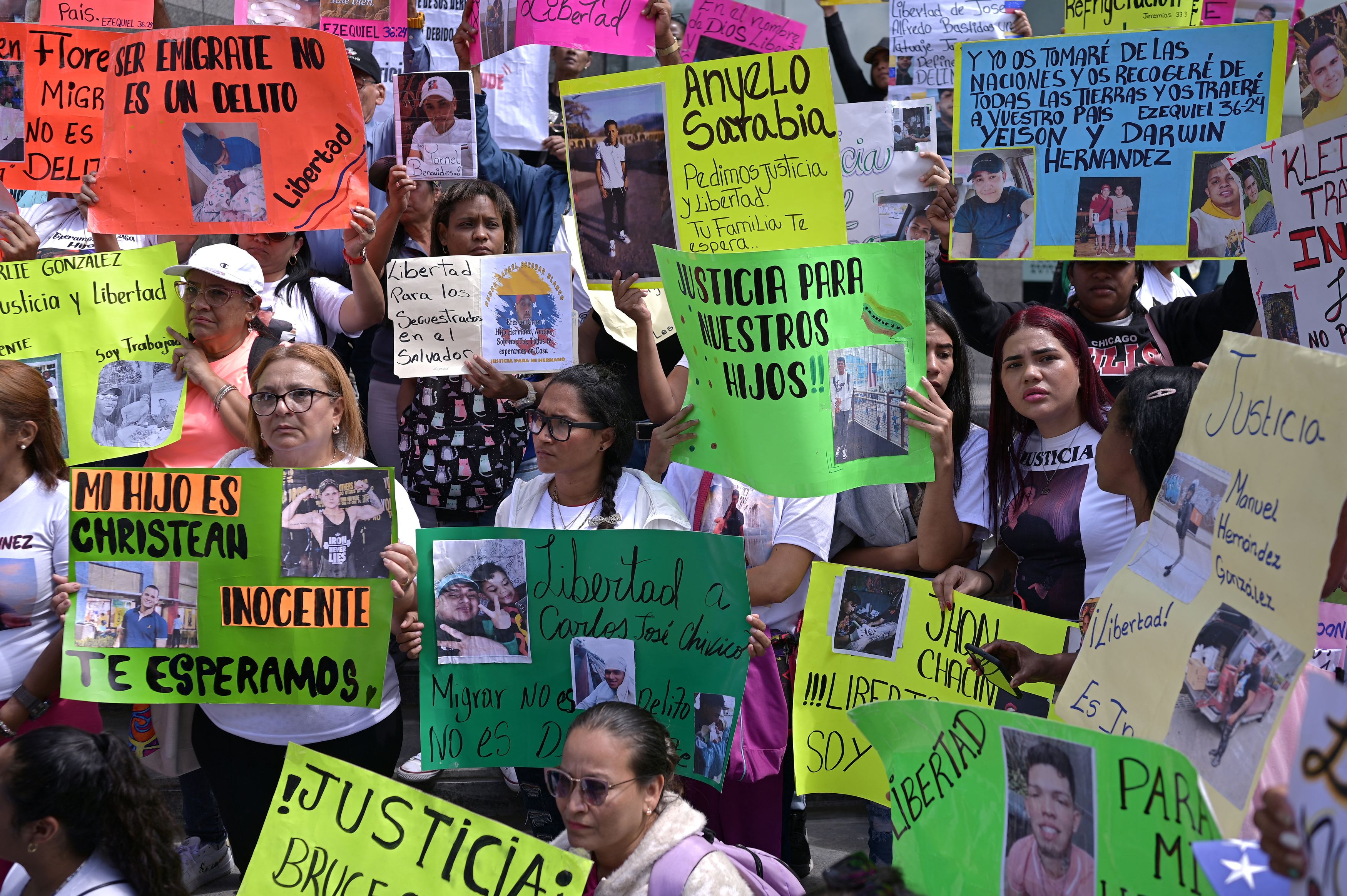 Judges in Texas and New York pause removals under the Alien Enemies Act -  The Washington Post