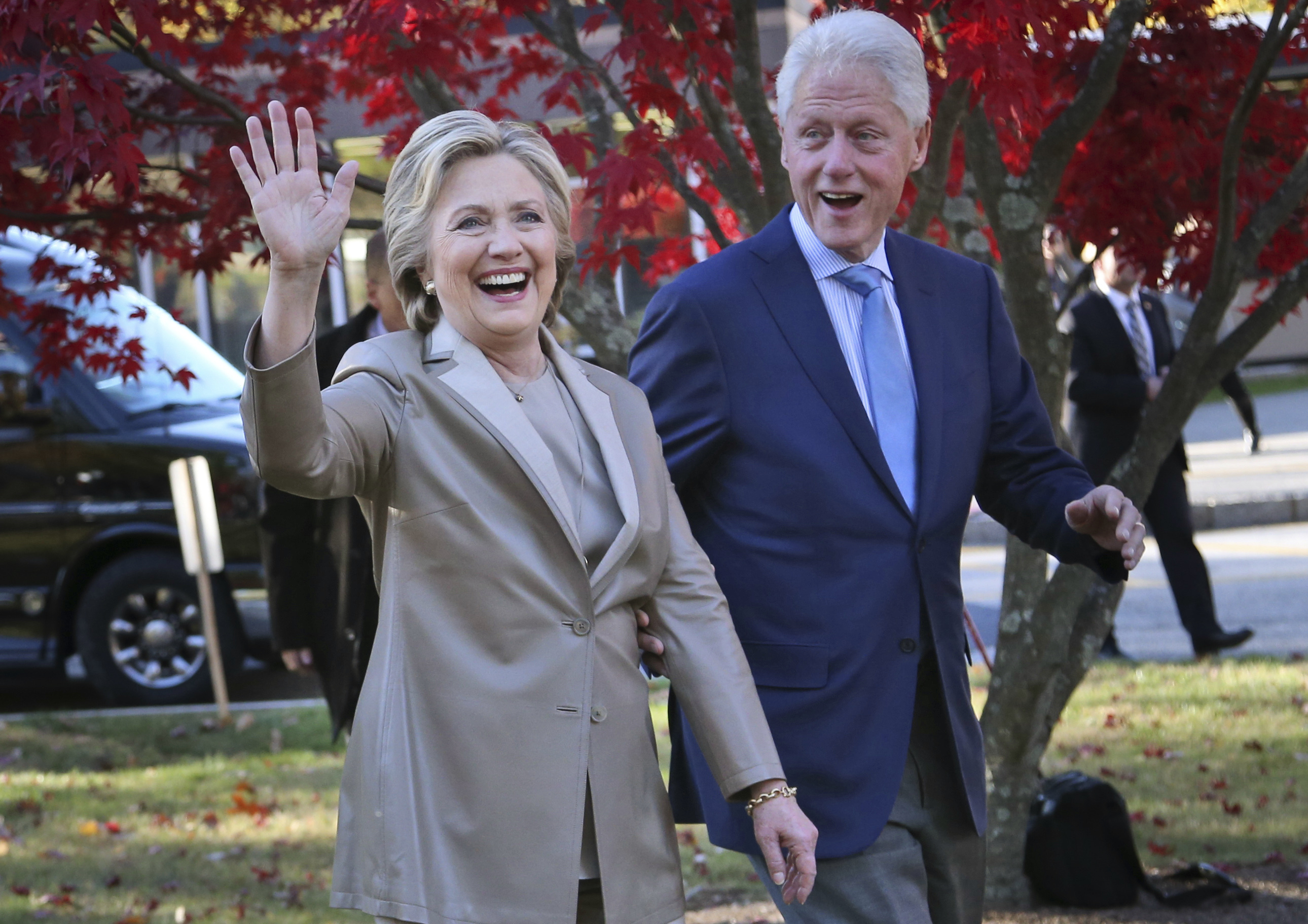 Hillary, Bill Clinton to launch speaking tour after 2018 midterms