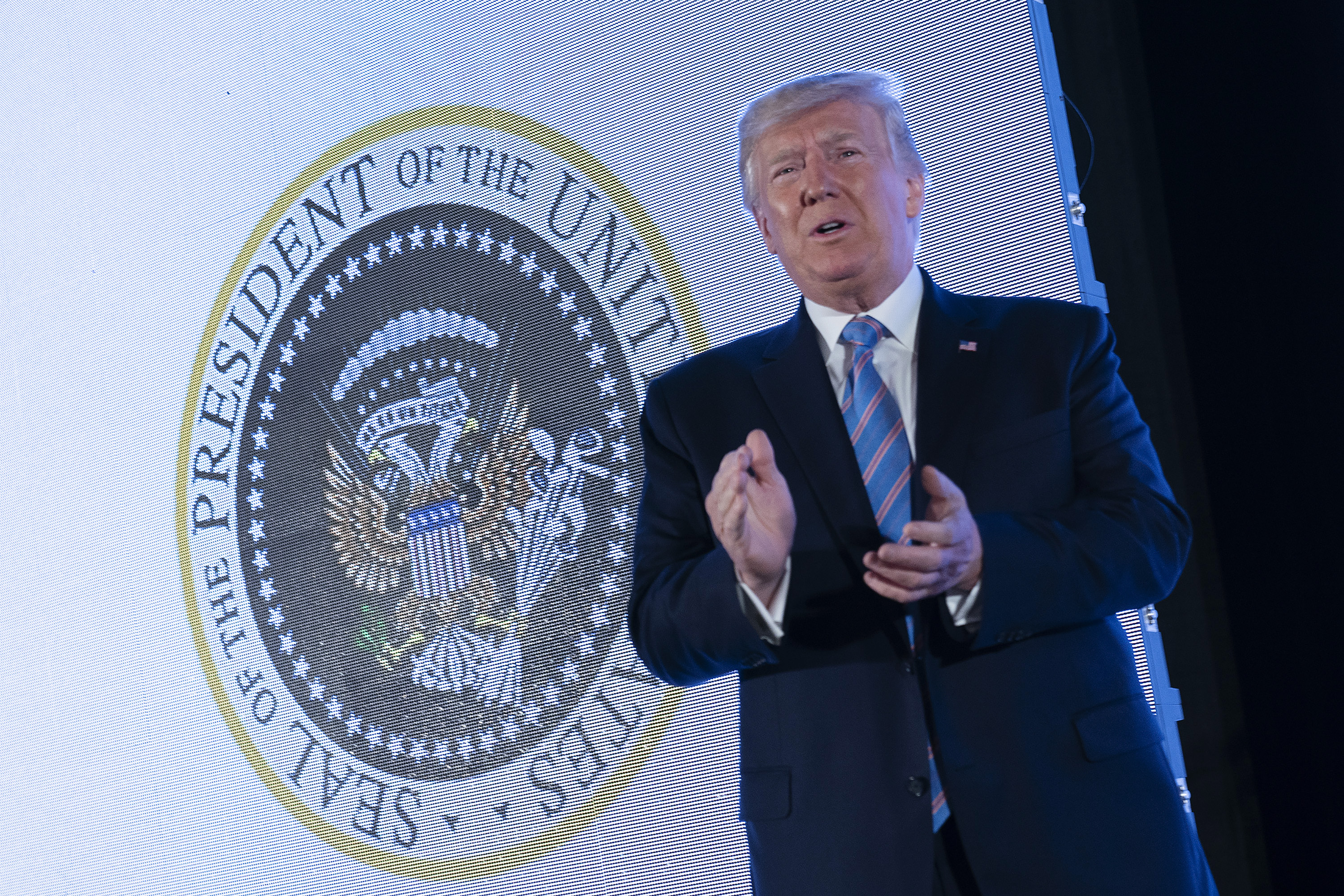 Custom Pearl Gold U.S. Presidential Seal 2x2 Brick Tile - Studbee Compatible