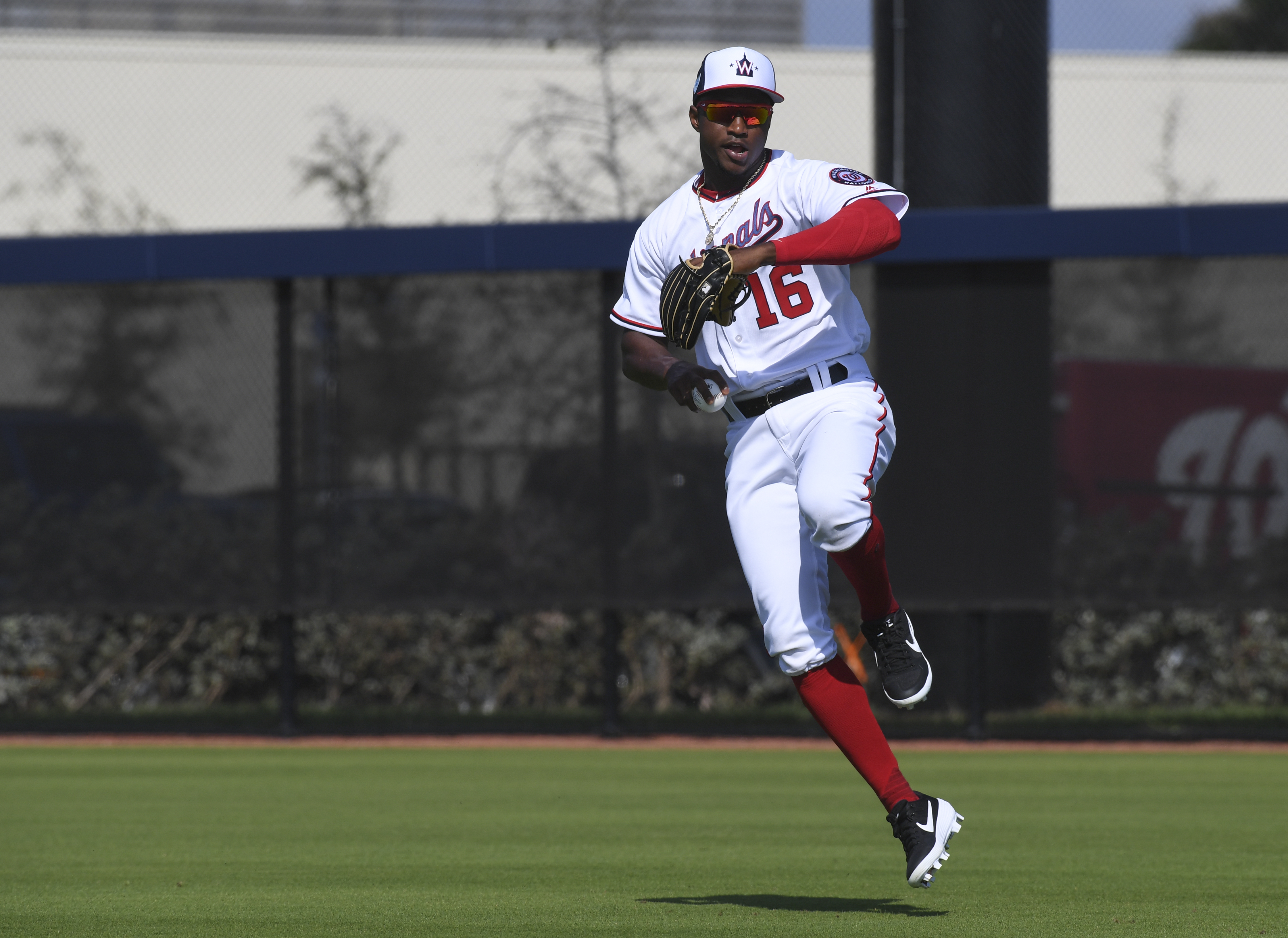 victor robles jersey