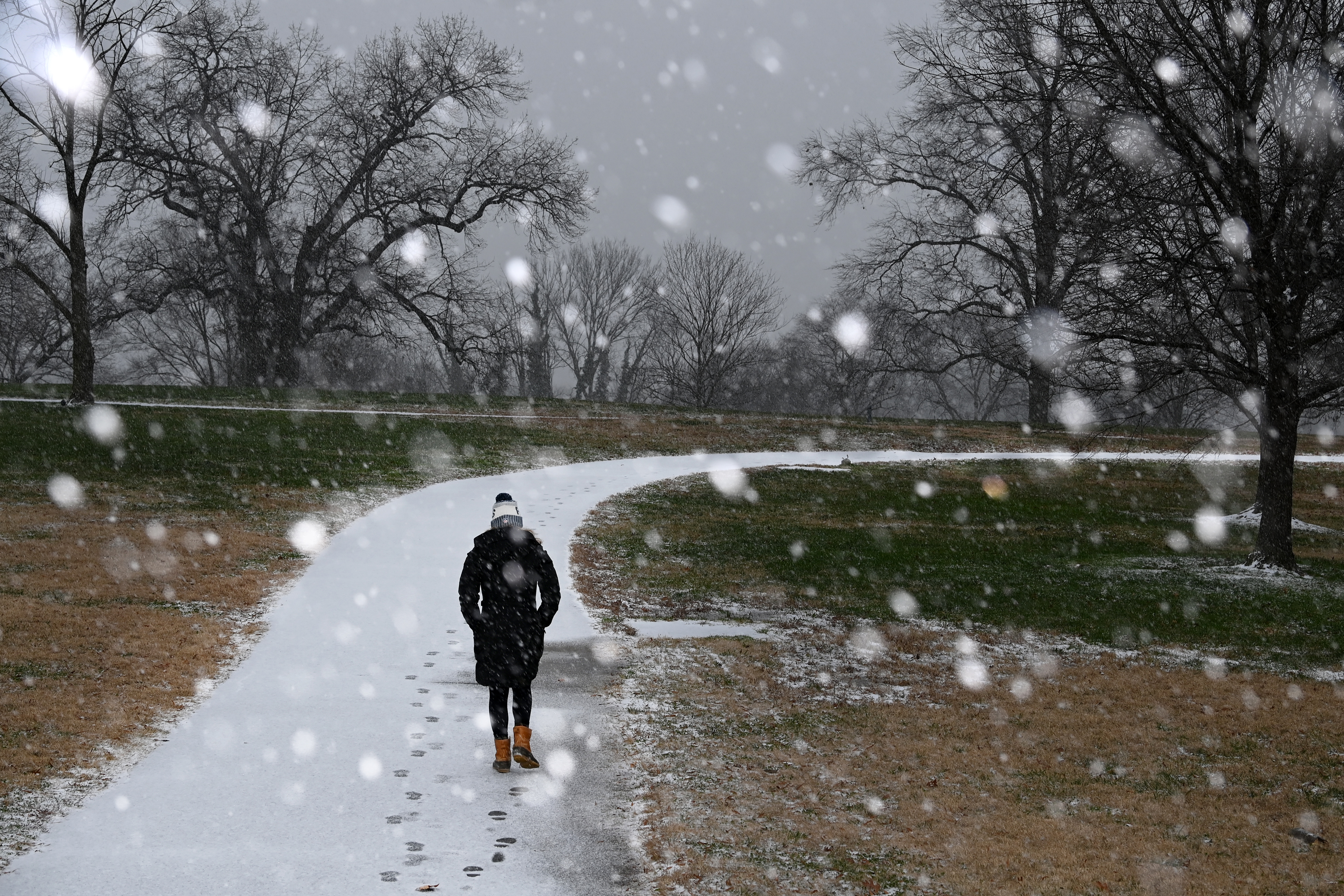 Northeast Snow Storm Winter Storm Underway In New York Philadelphia Dc The Washington Post