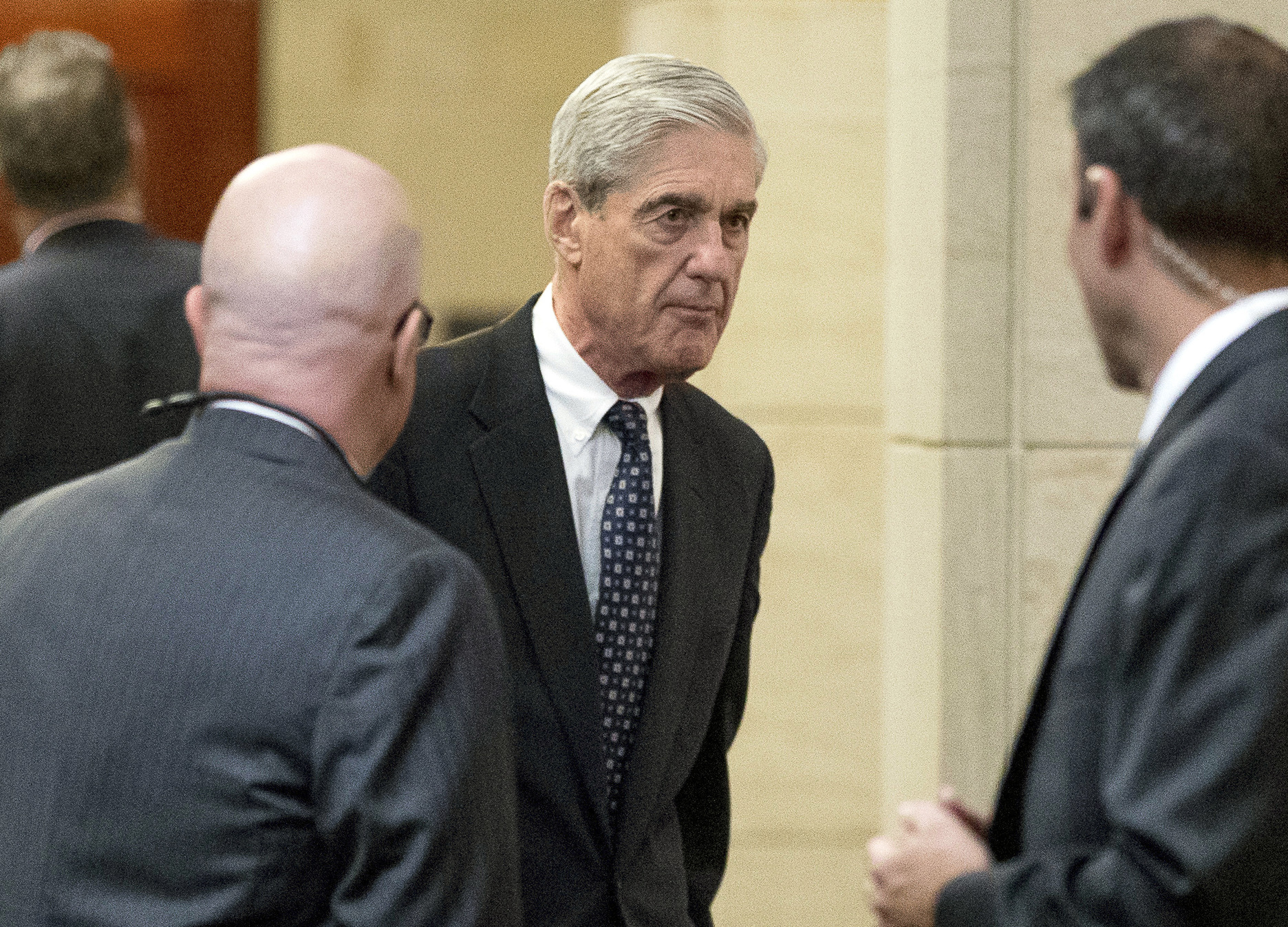 In overwhelmingly bipartisan vote, House calls for Mueller report to be made public