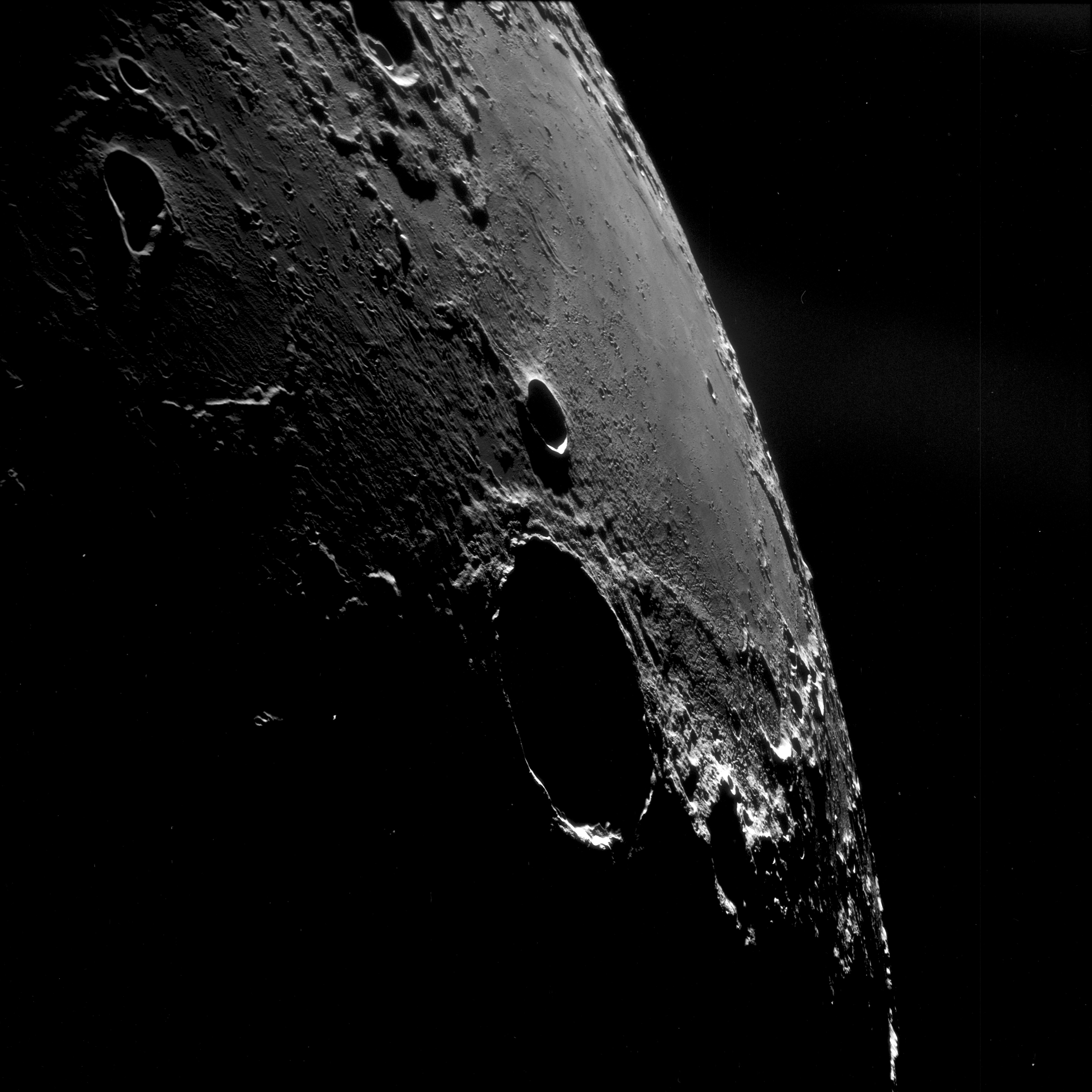Forget Apollo 11 Heres Whats Really Happening On The Moon - pnvnir8