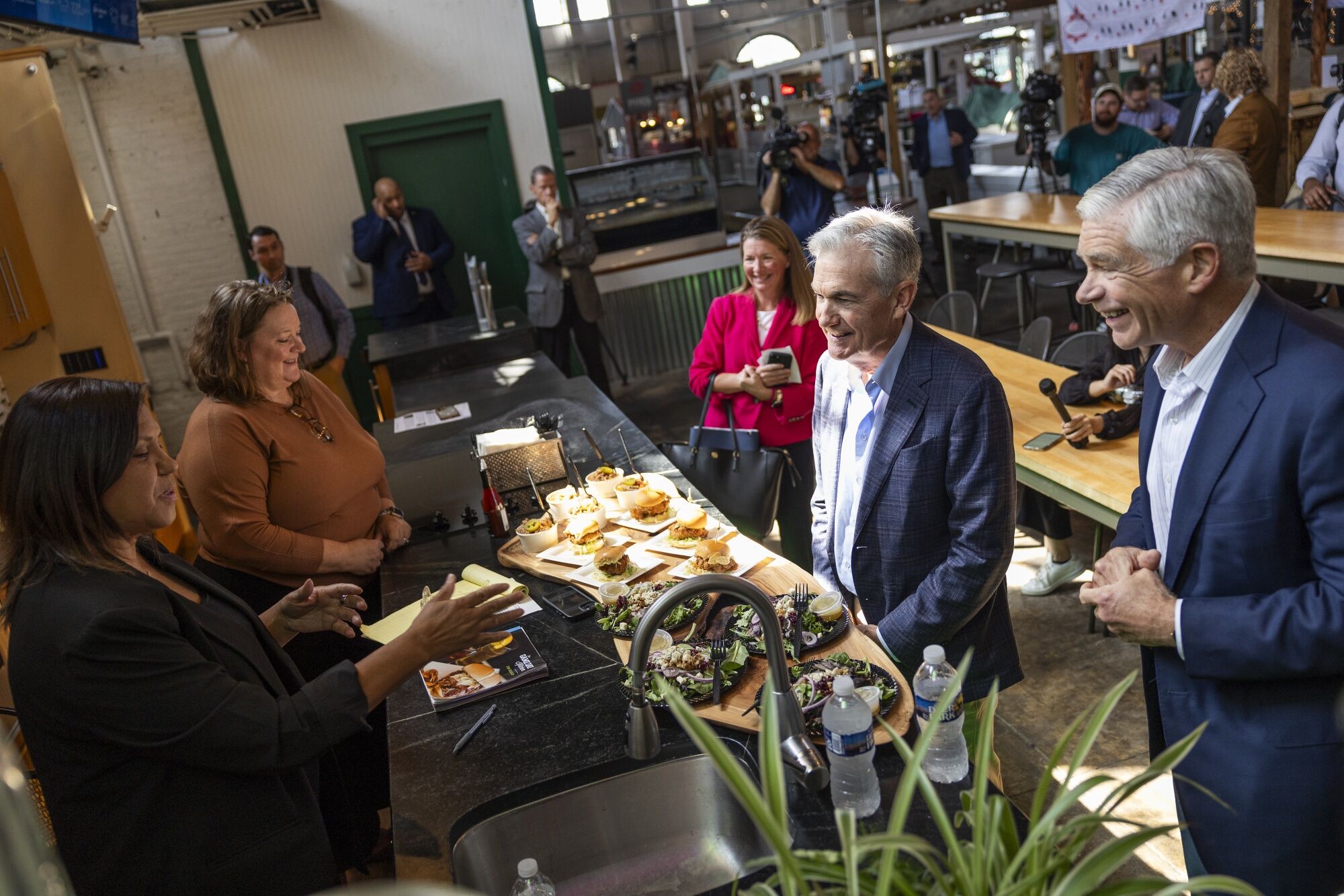 Fed's Powell Gets Earful From Small Businesses 'Blindsided' by High Prices - Vimarsana News
