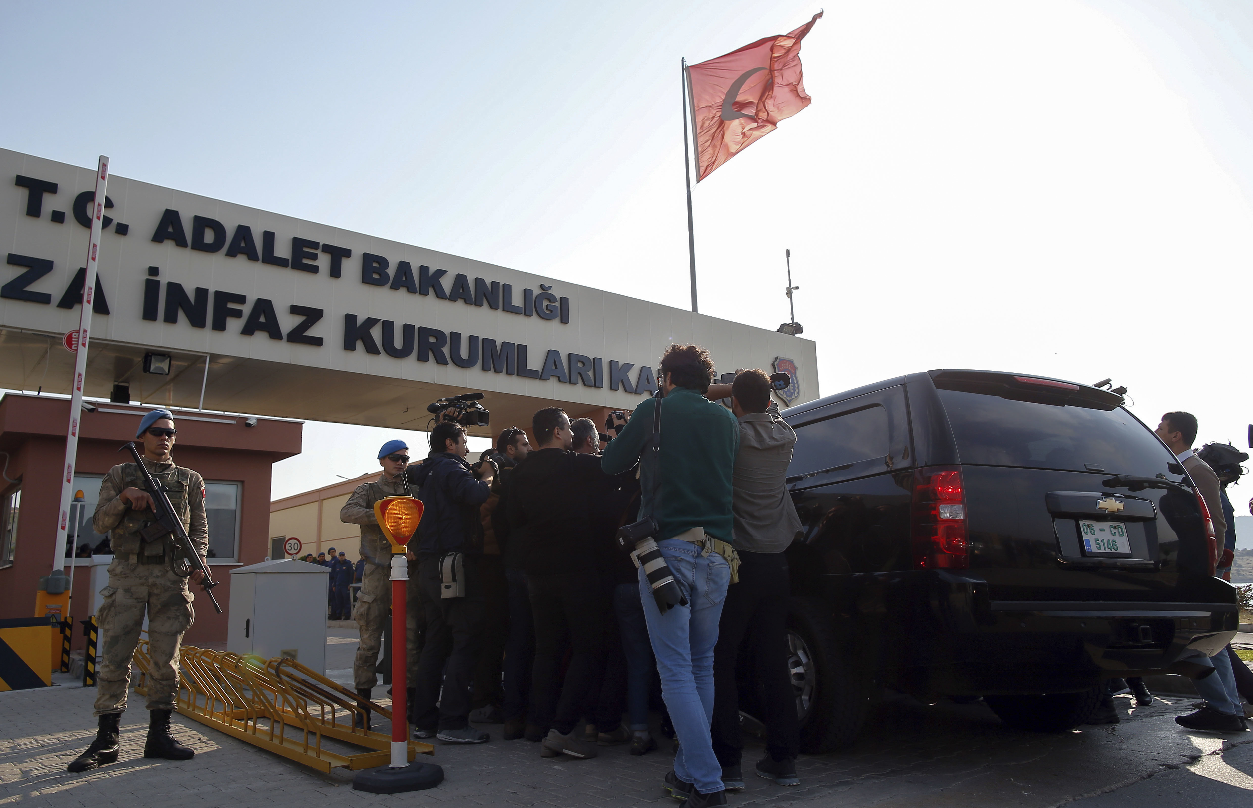 Turkish court orders release of U.S. pastor Andrew Brunson