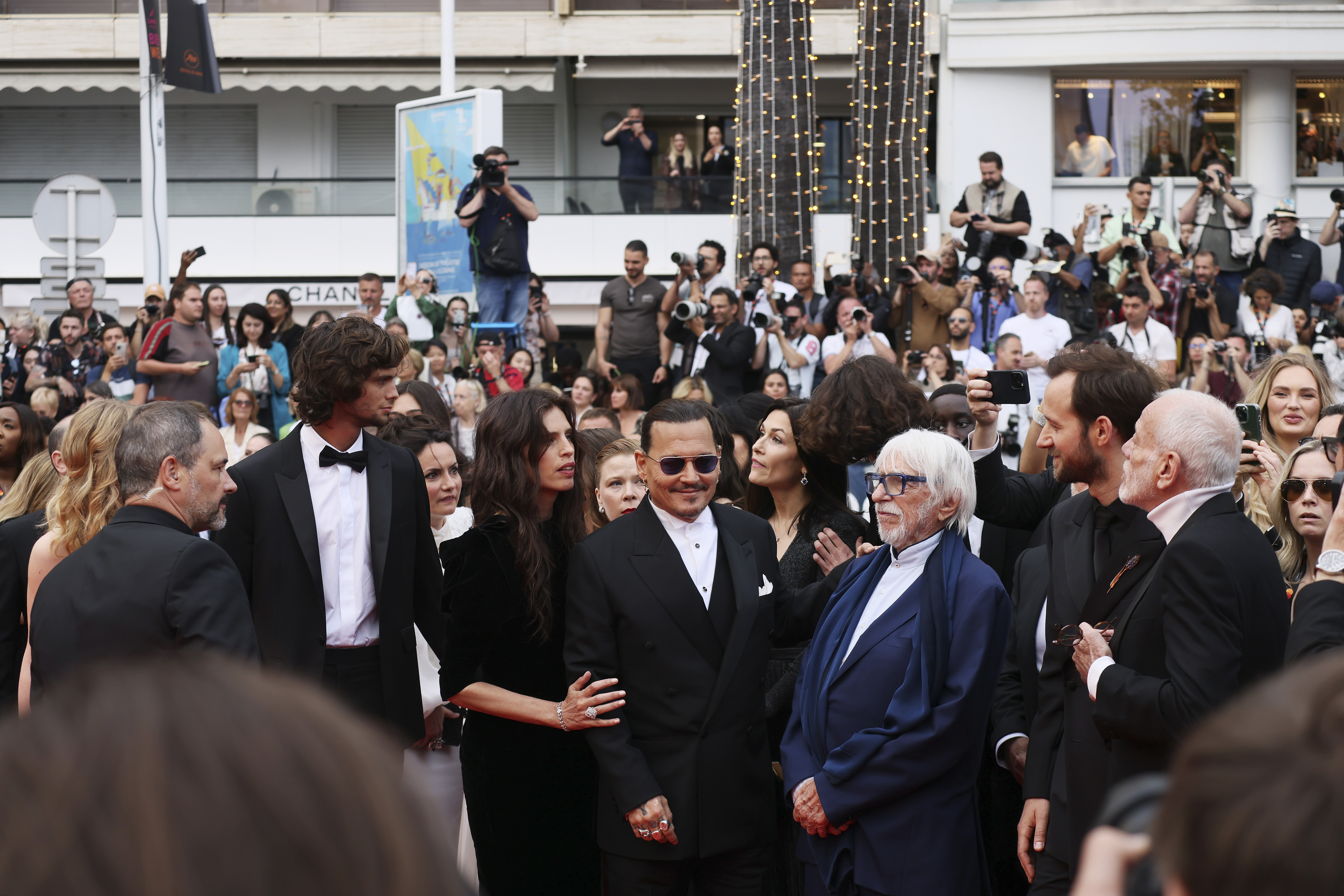Johnny Depp is center of attention as Cannes Film Festival kicks off - The  Washington Post