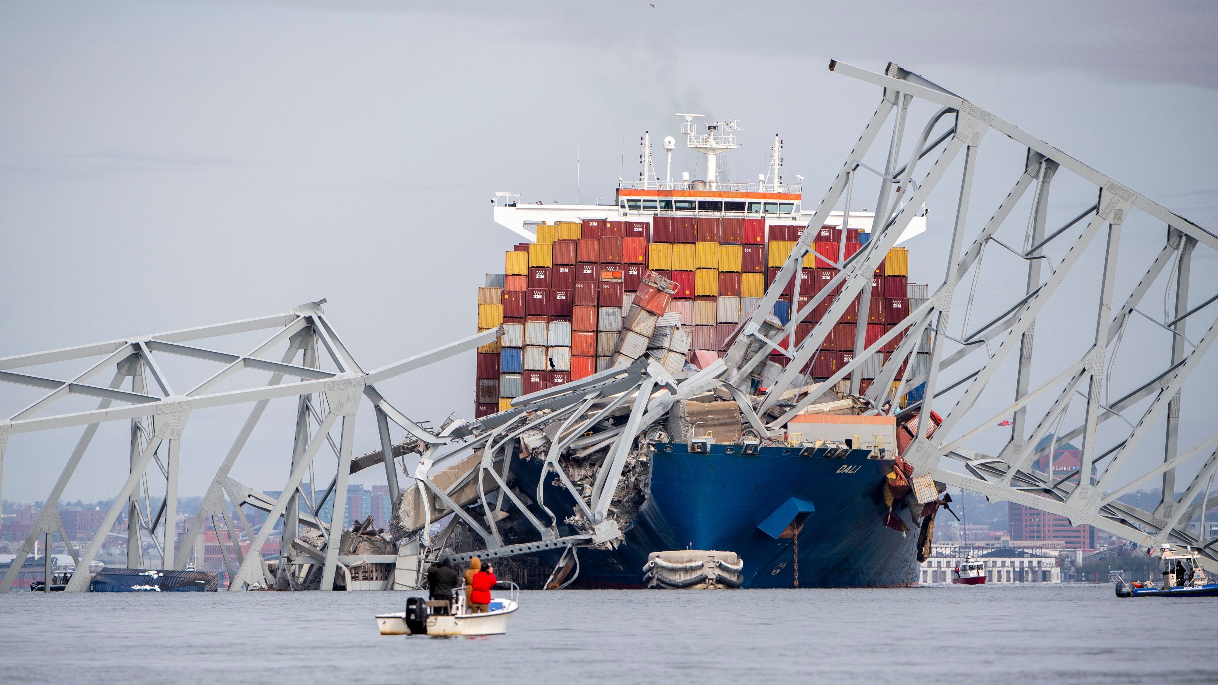 Ship call halted Baltimore bridge traffic, saving lives before collapse - Vimarsana News