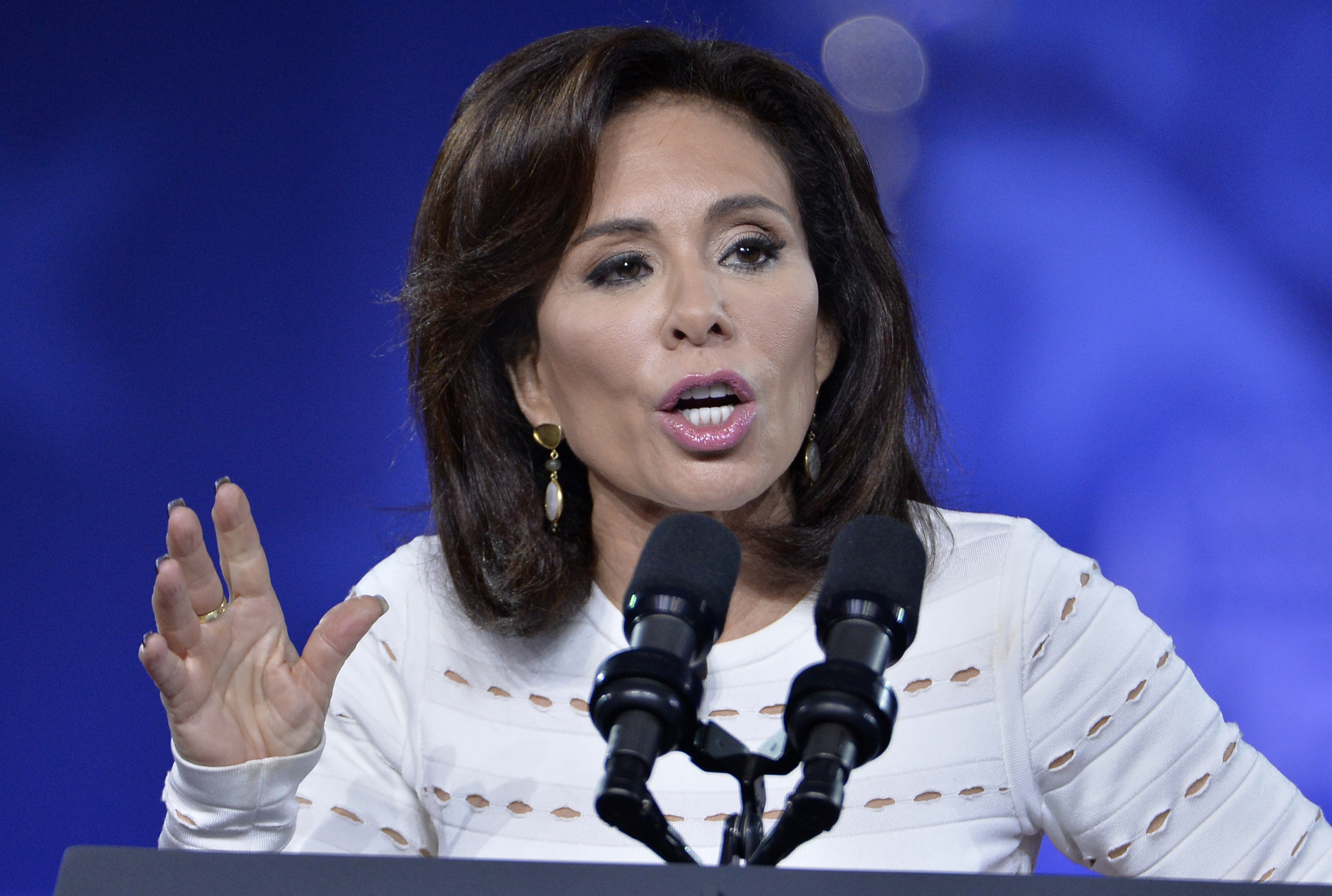 Trump appoints Fox News host Jeanine Pirro for interim U.S. attorney for  D.C. - The Washington Post