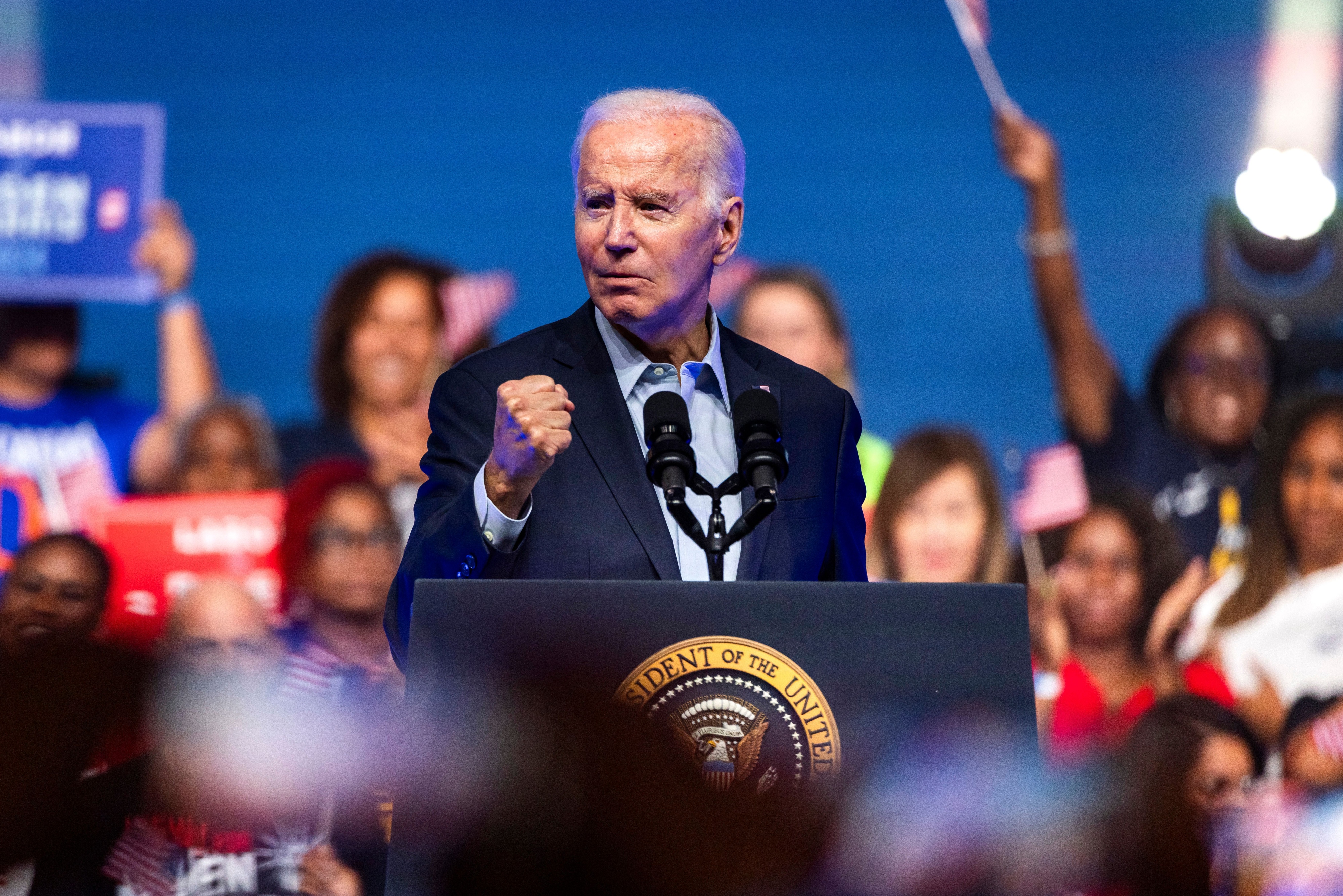 Biden holds flurry of events even as his campaign is slow to take shape - Vimarsana News