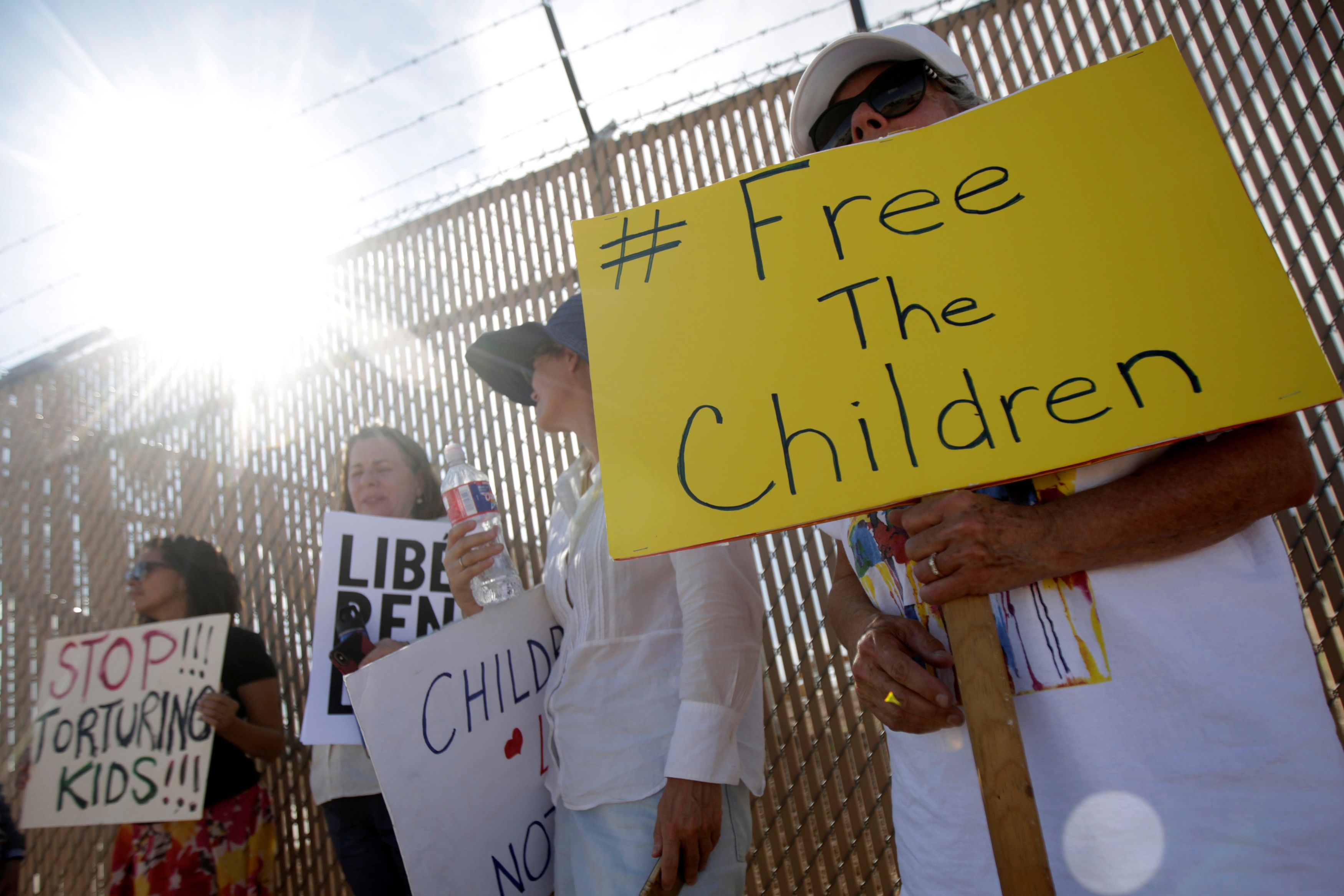 Democrats are pushing for drastic change to immigration policy. Will it help them win Hispanics? - The Washington Post