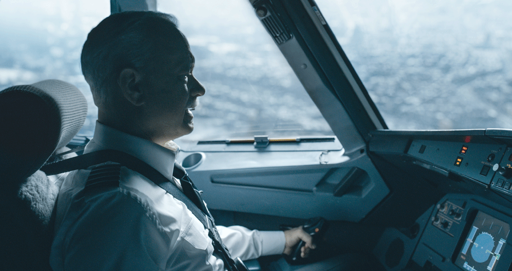 Sully Is About How The Miracle On The Hudson Wasn T A Miracle At All The Washington Post