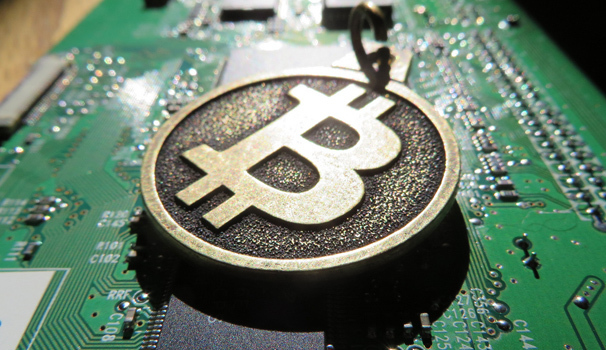 Bitcoin υπολογιστής κάρτας ορυχείων