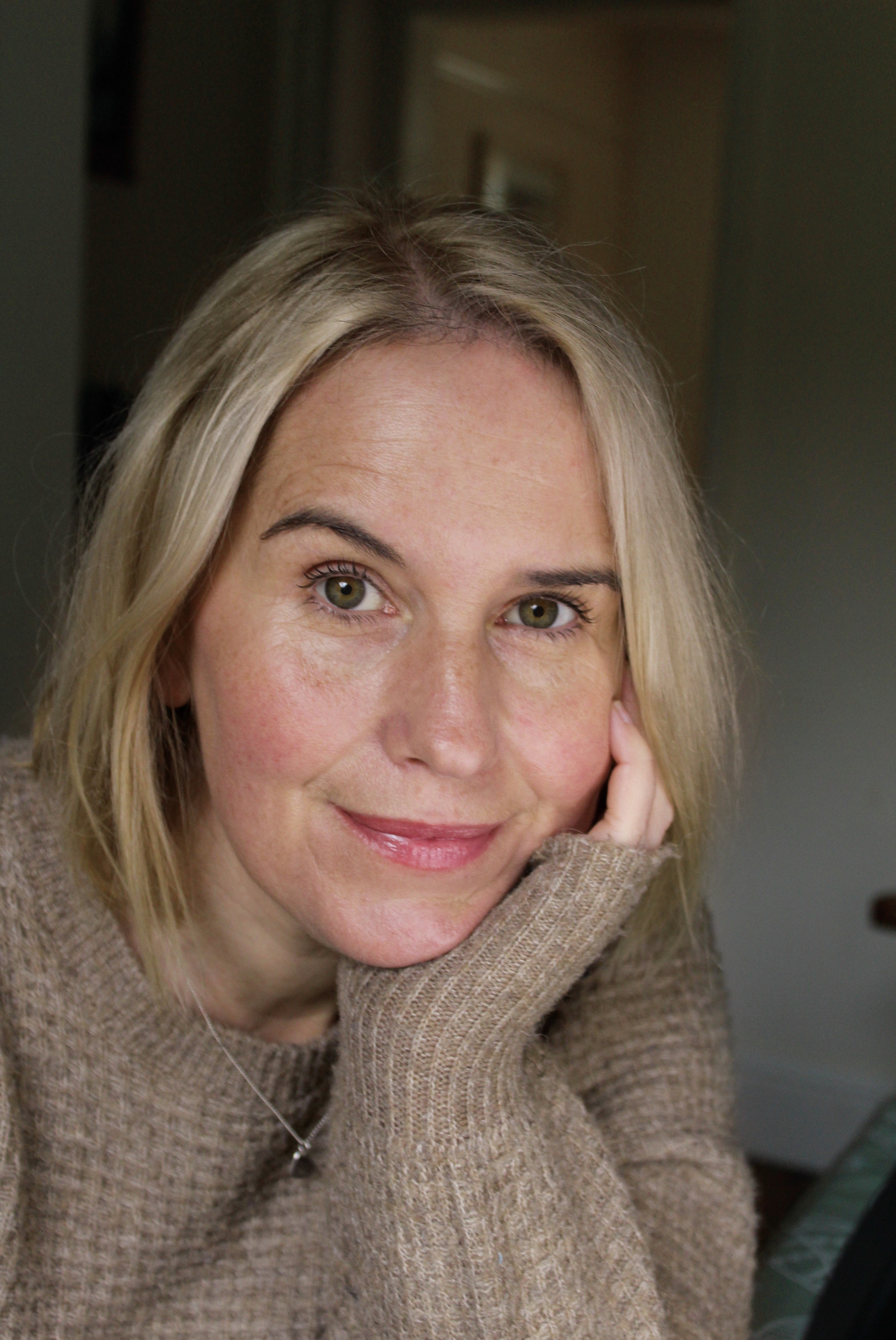 Rave Review For The Whalebone Theatre By Joanna Quinn In The Sunday Times - Aitken Alexander - Foto 13