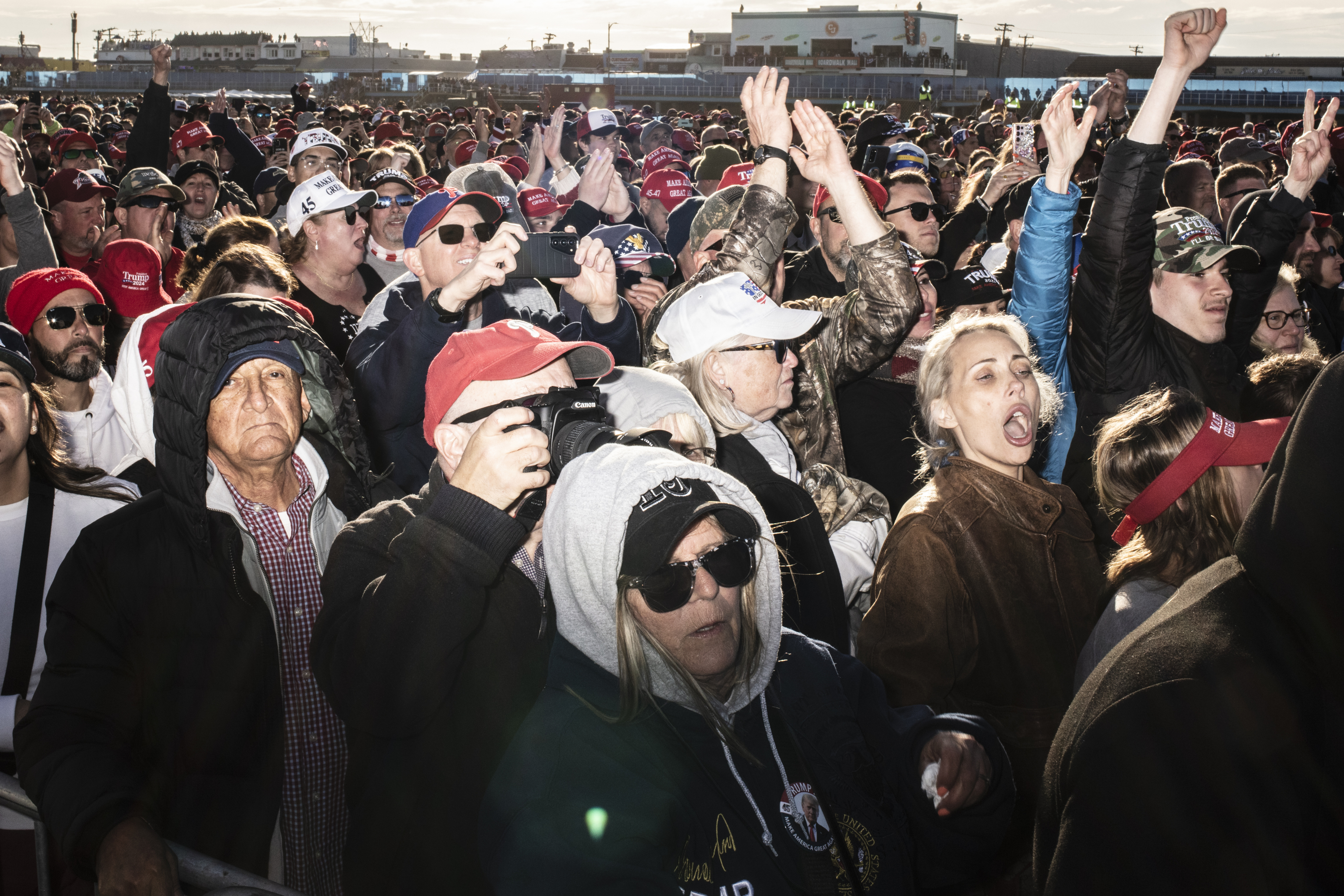 Trump insults prosecutor at Jersey Shore rally filled with vulgar