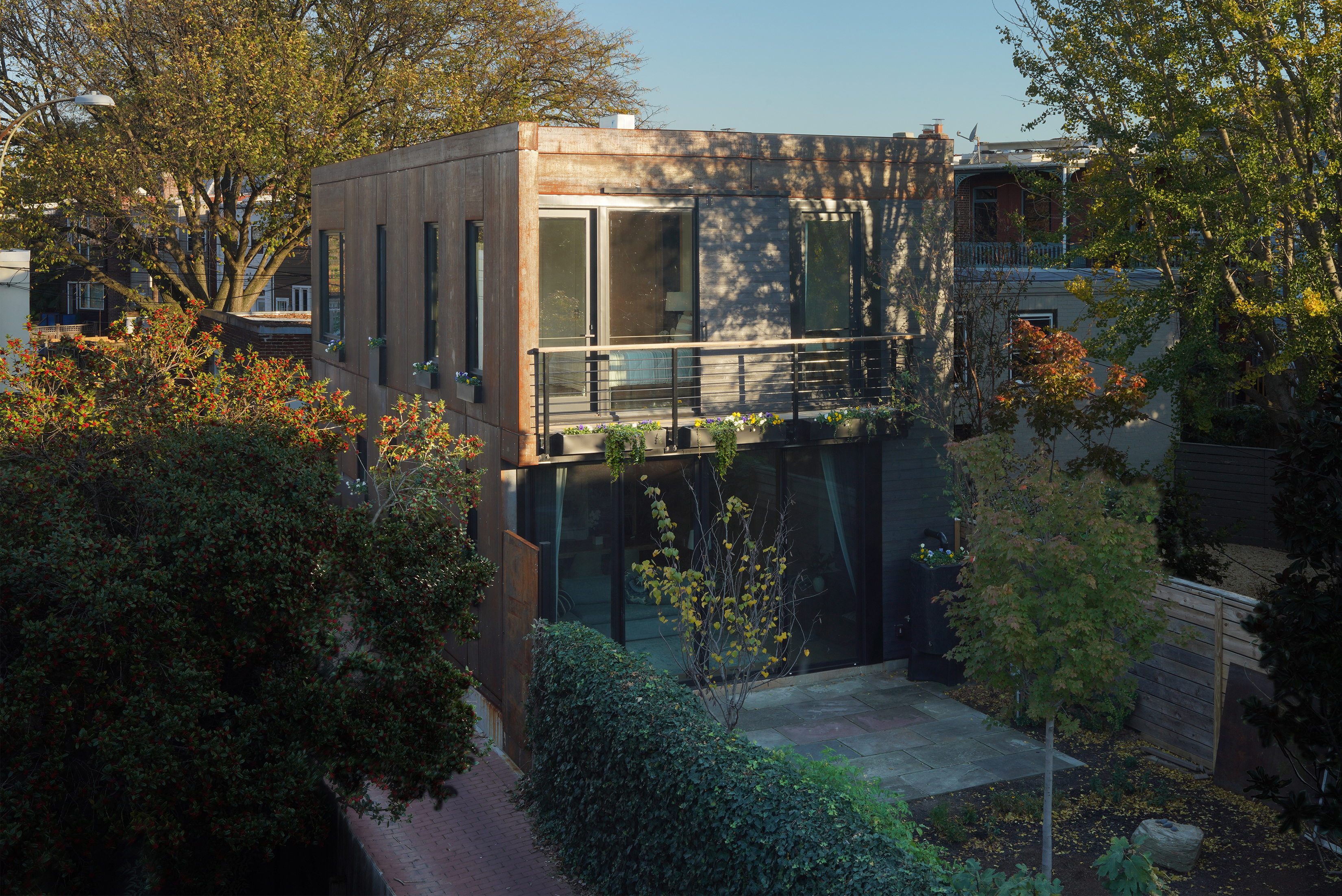 セ*ナ様 house on the hill The House on the Hill (Penguin Modern Classics): Pavese