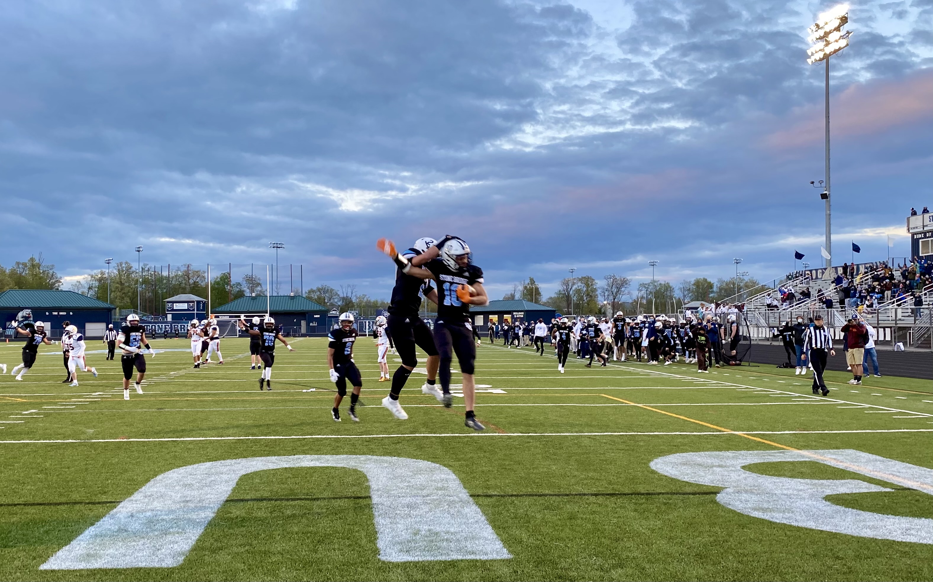 Stone Bridge Football Beats Briar Woods In Vhsl Class 5 Region C Final The Washington Post