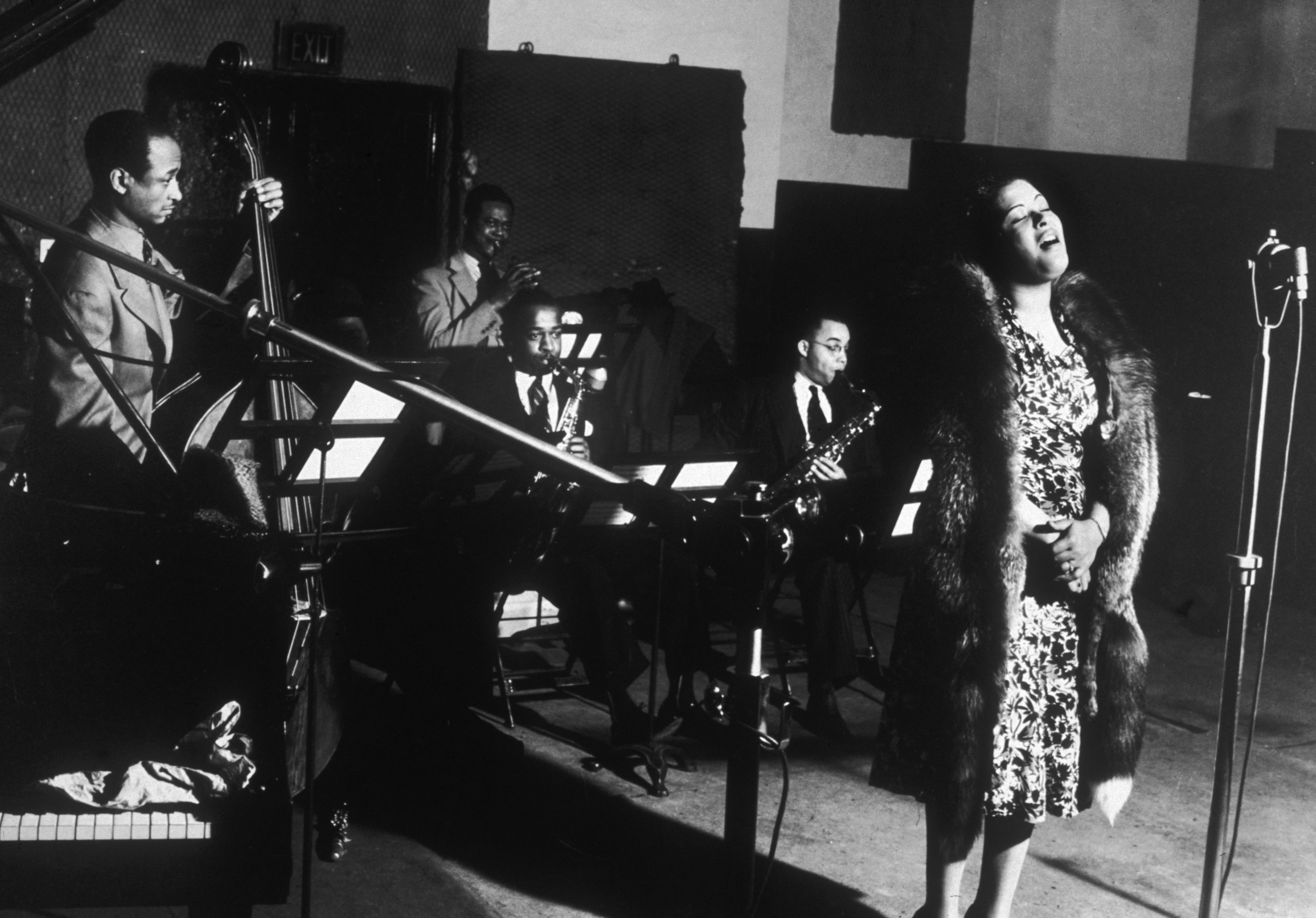 Billie Holiday's signature style was more than a fashion statement - The  Washington Post