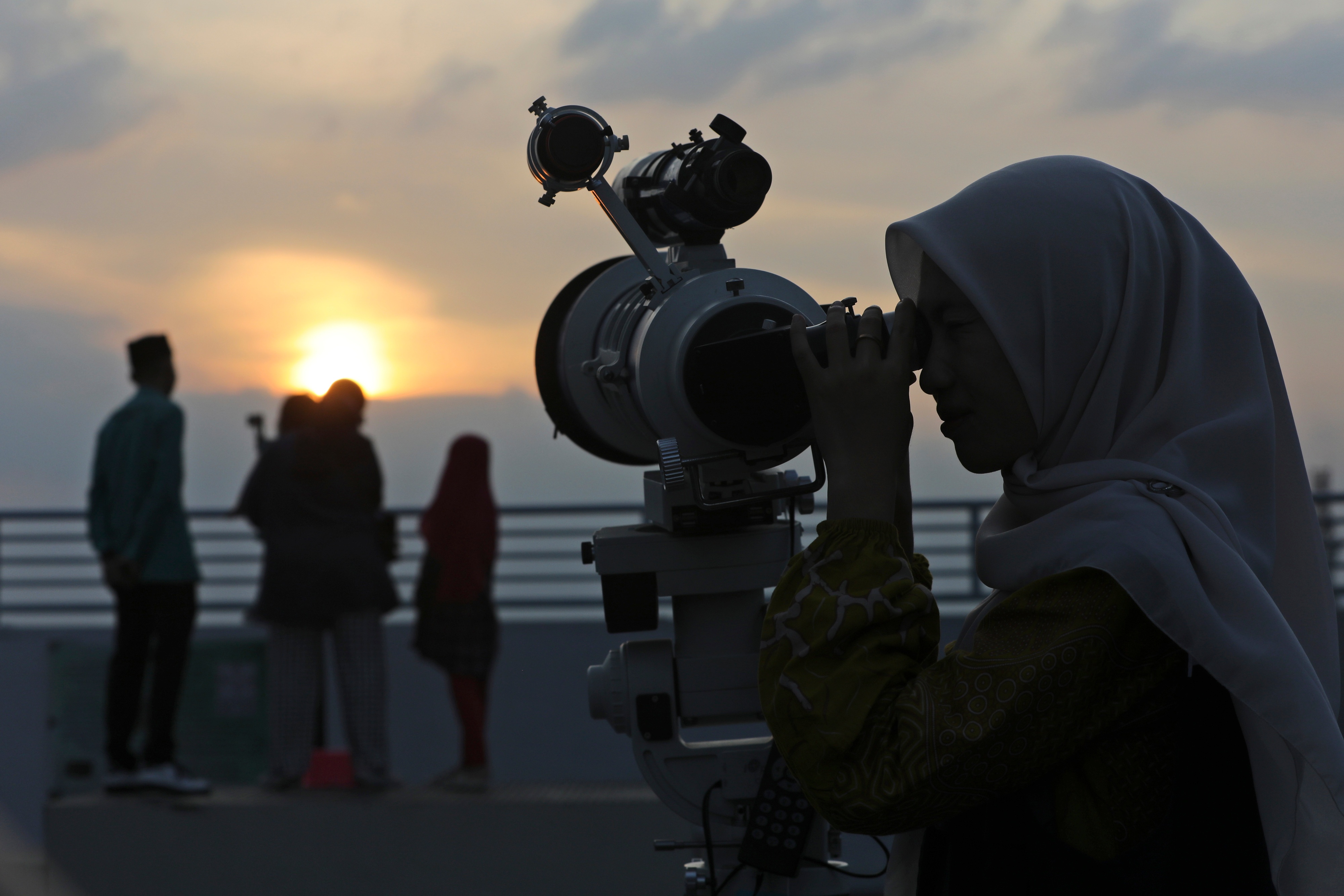 Muslims welcome the holy month of Ramadan with a mix of joy and deep concern - Vimarsana News