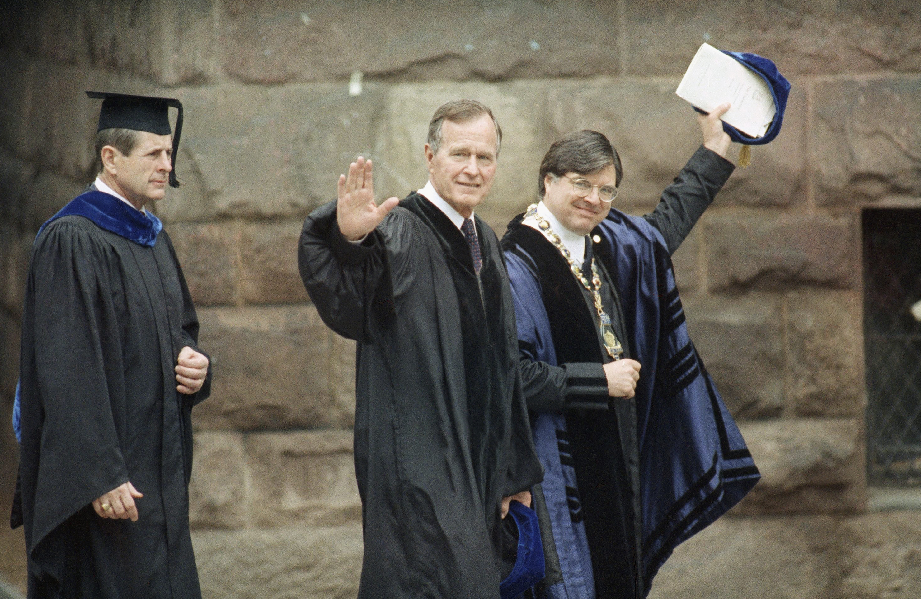 Benno Schmidt Jr., top leader at Yale and CUNY, dies at 81 - Vimarsana News