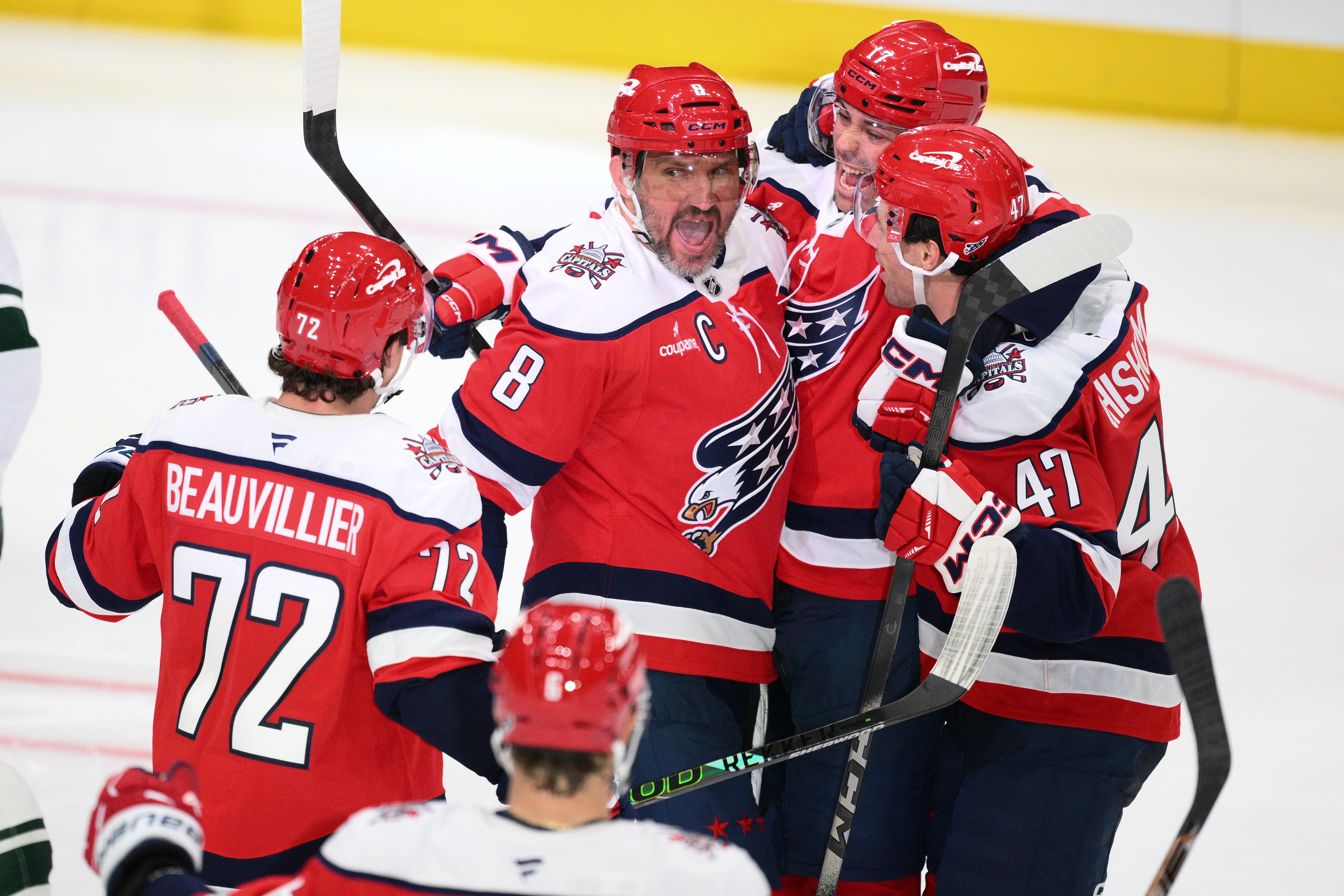 Alex Ovechkin scores first goal of the season as Capitals roll