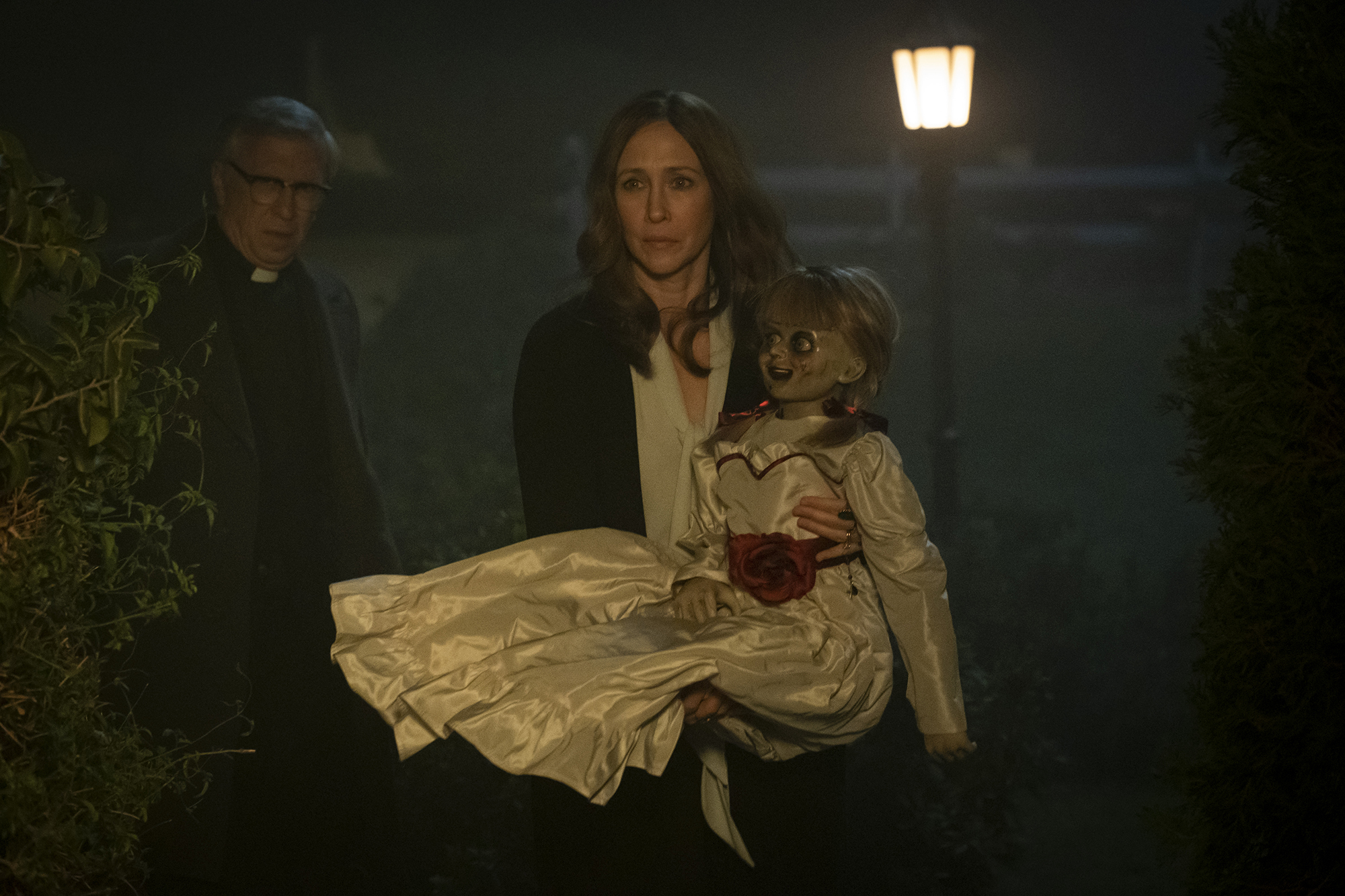 Annabelle The Conjuring Haunted Doll, image size:2000x1333