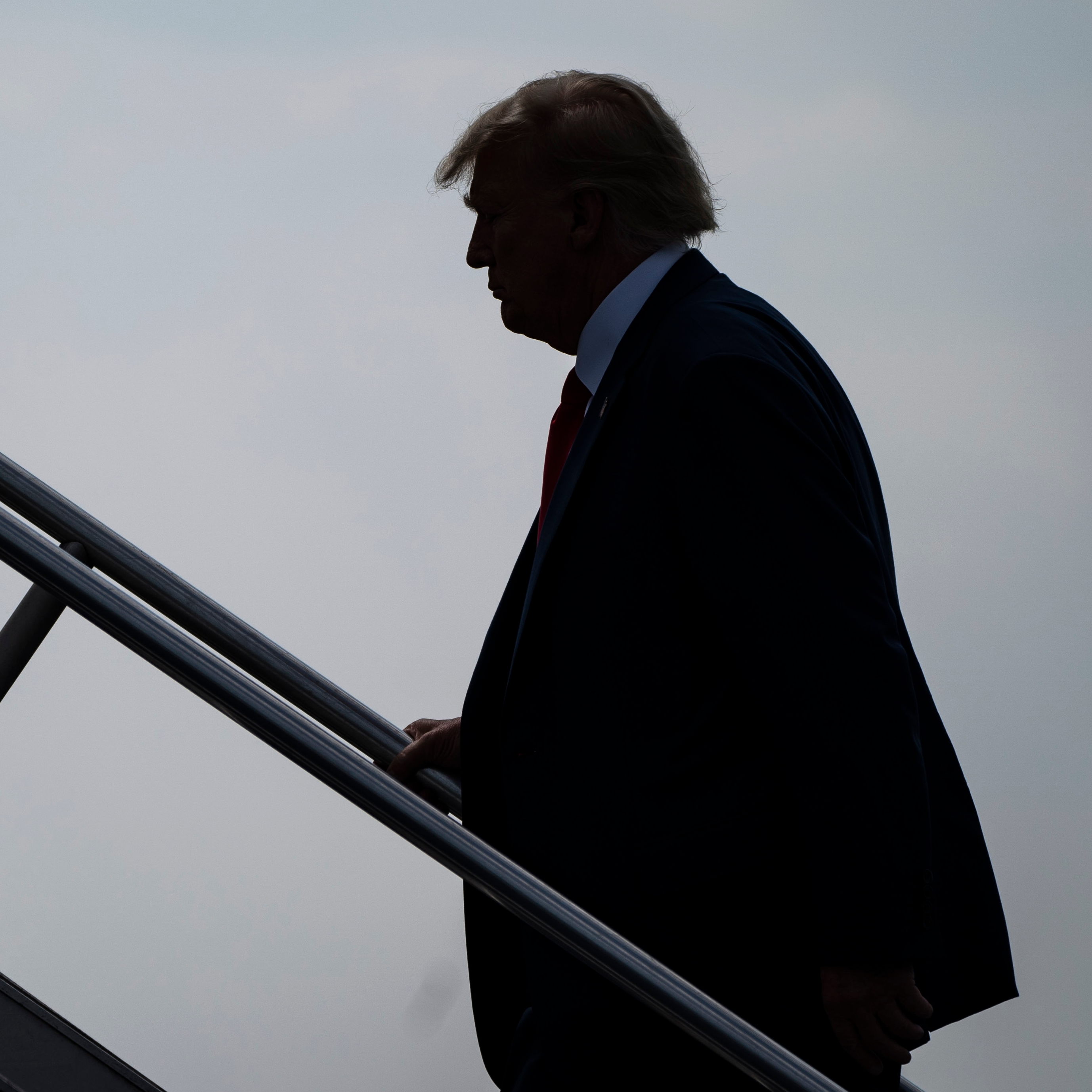 Trump reveals new details about $1 billion in earnings in revised filing - Vimarsana News
