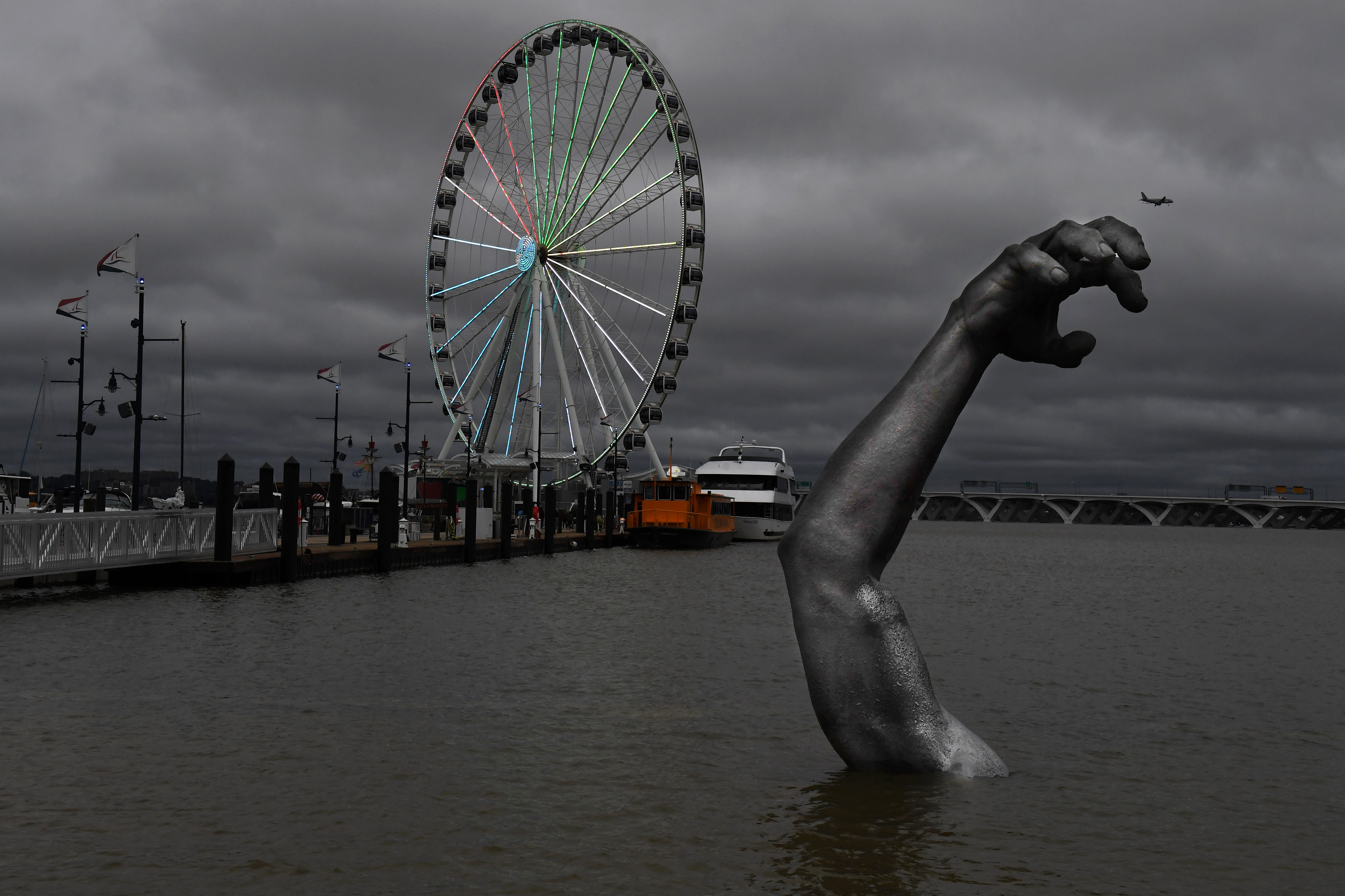It’s time to remove all statues because all statues are bad The