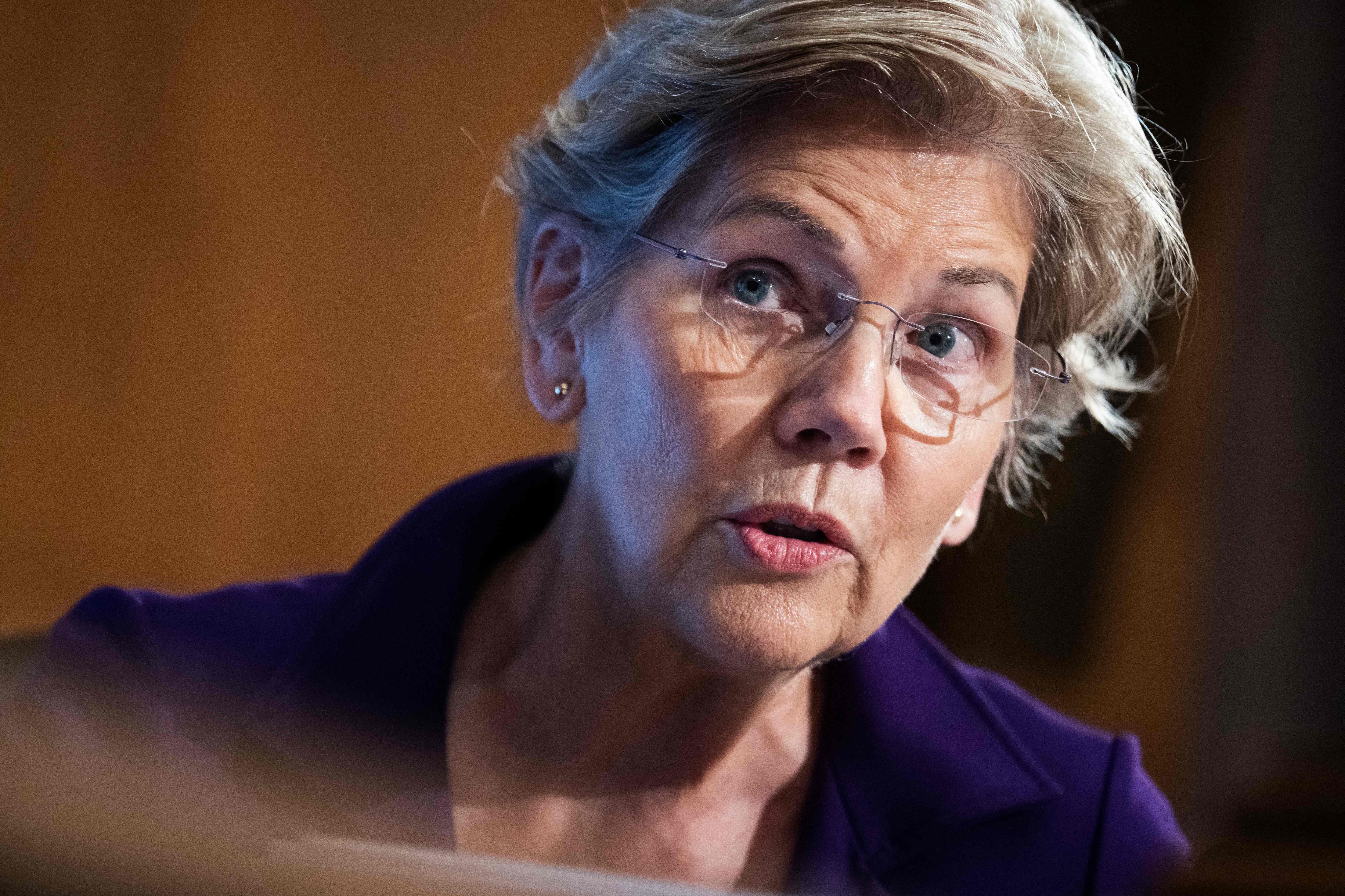 Warren Accuses Raimondo S Commerce Department Of Lobbying On Behalf Of Big Tech The Washington Post