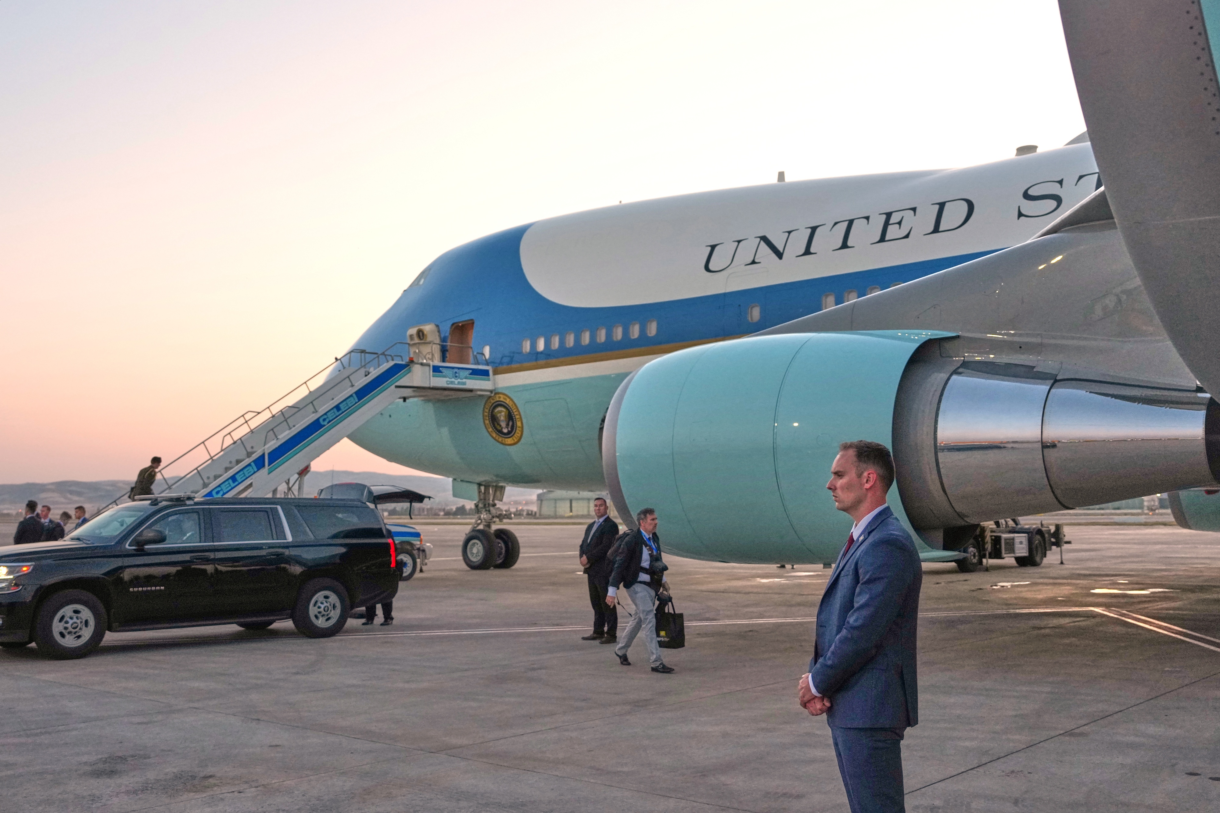CIA had low confidence in Iranian threat before Trump secretly flew out of Turkey in alternate military aircraft