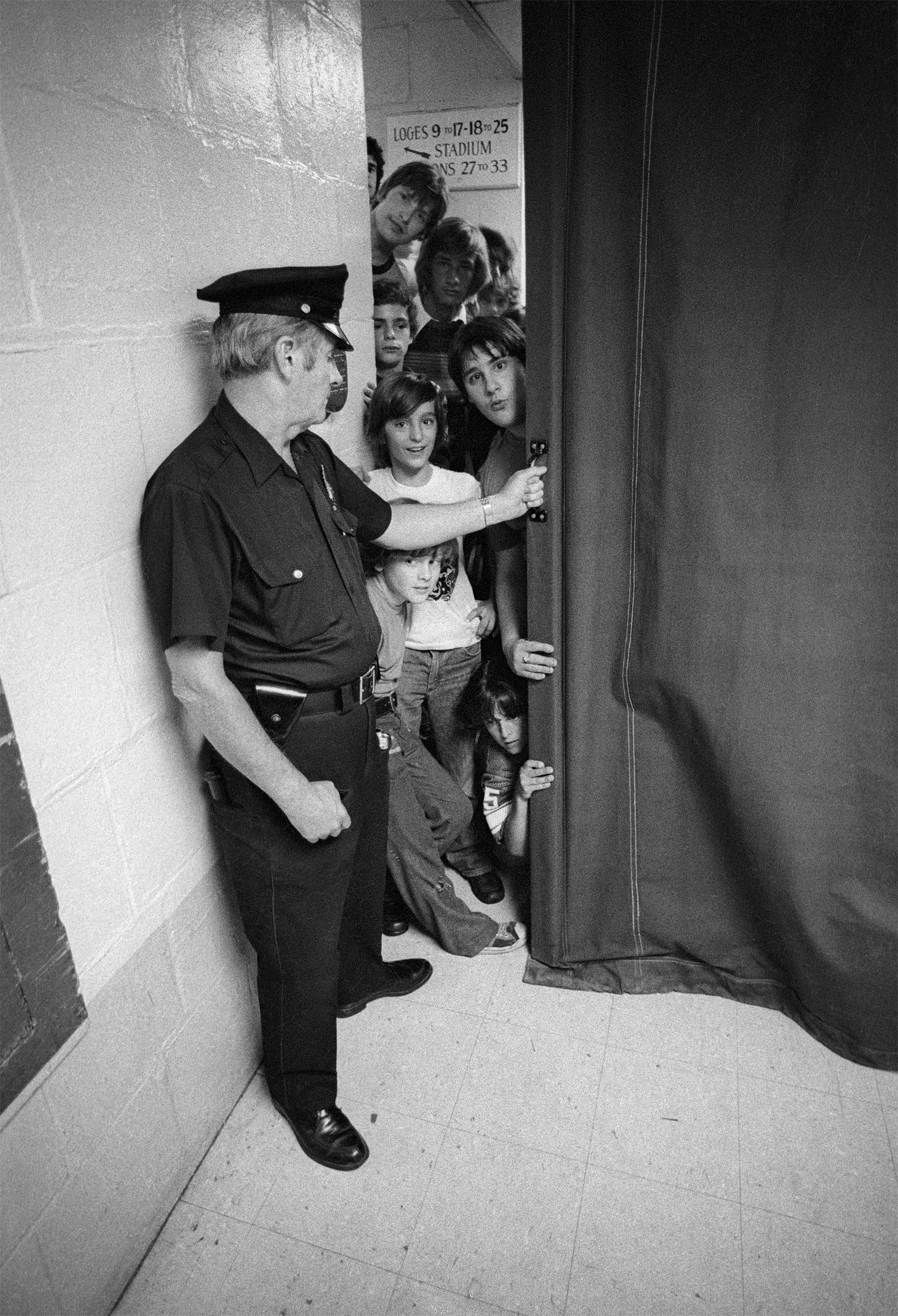 Greg BowlPhotos of professional wrestling in the pic