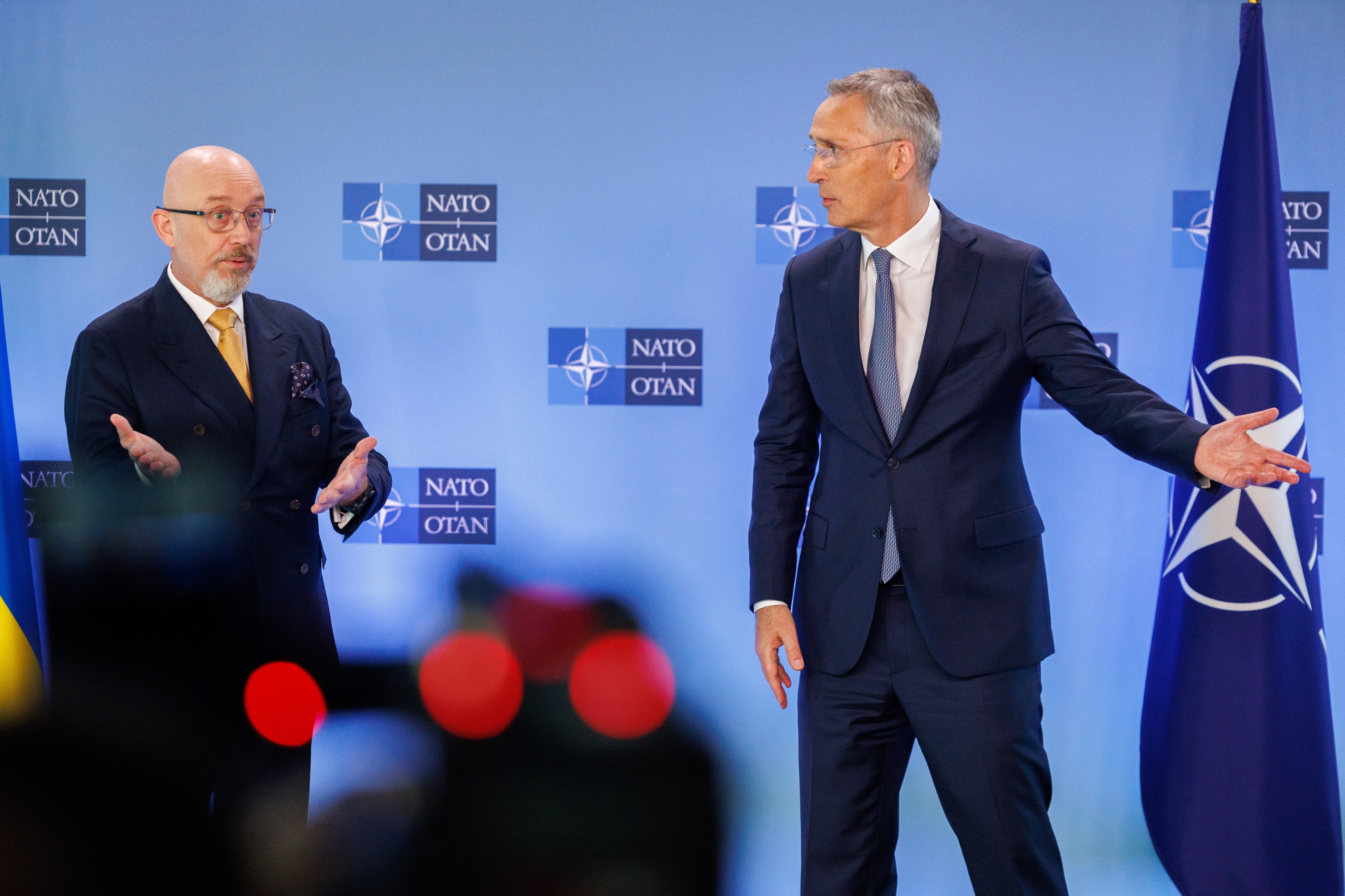 Ukraine wants and expects an invitation to join NATO. Allies are not sure. - Vimarsana News
