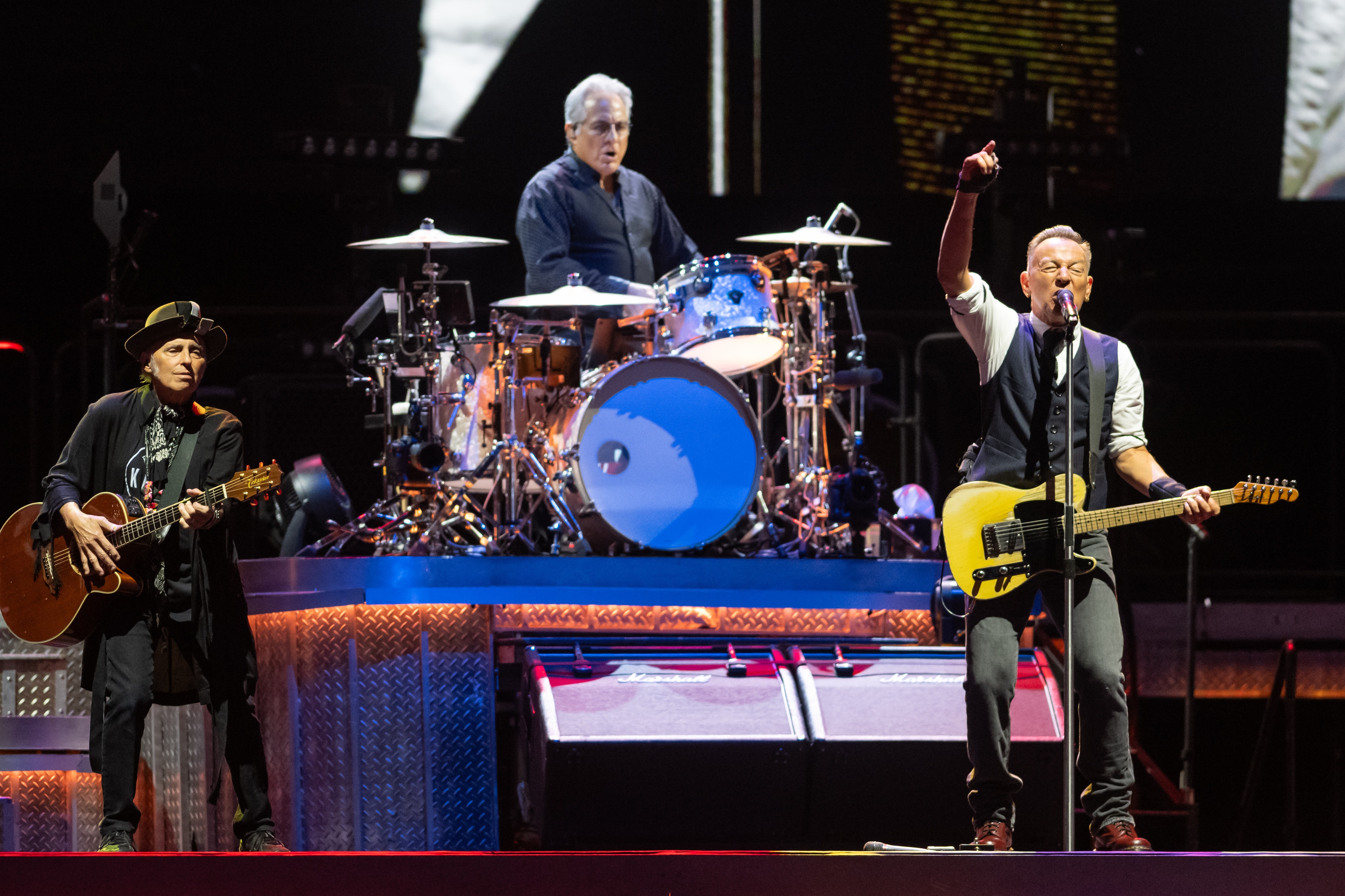bruce springsteen dunks