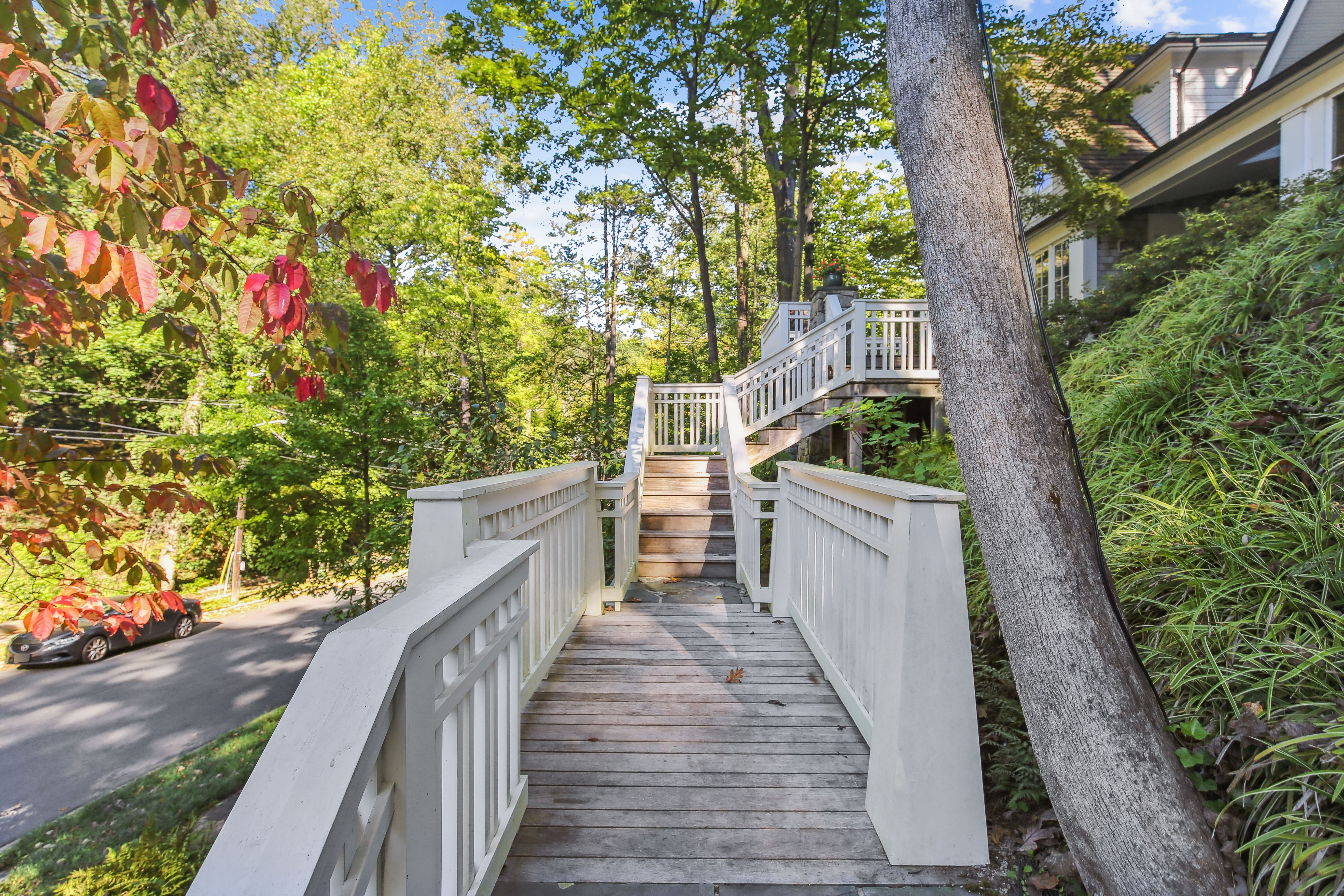 Mocchi様 DC dig BK、w Japan-inspired home bordering Rock Creek Park priced at $3.2