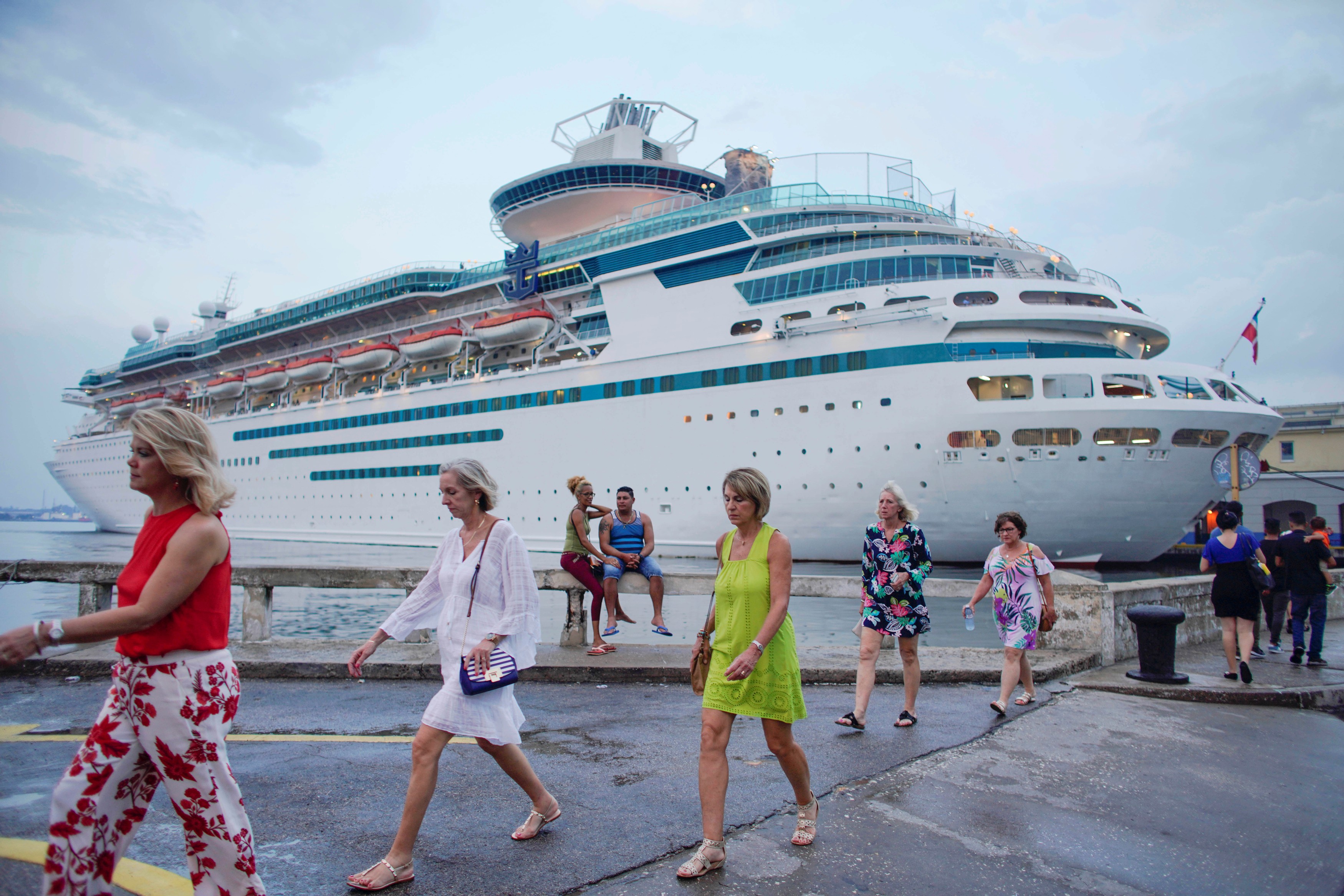 Trump Administration Ends Group Travel To Cuba By Americans The Washington Post