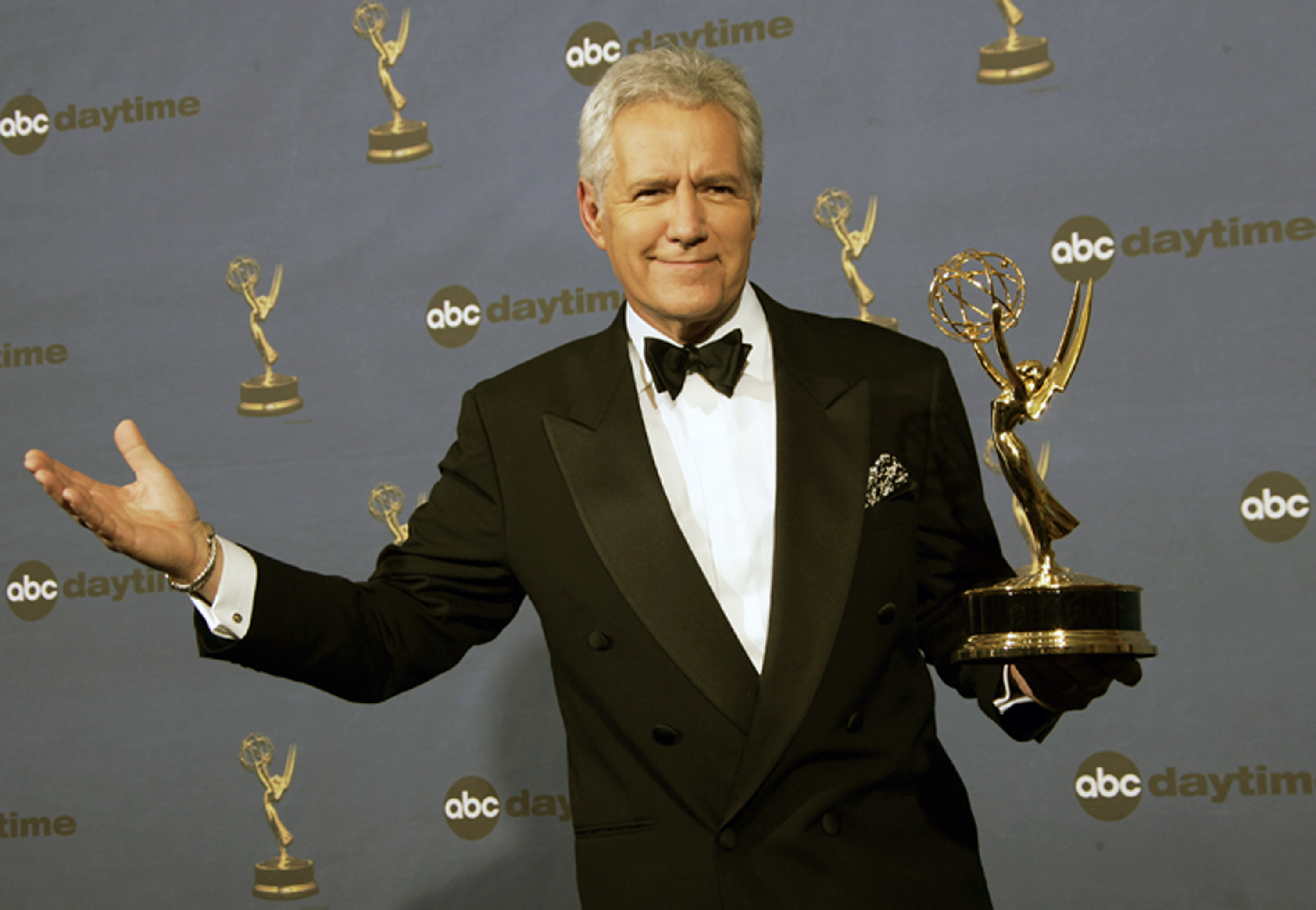 Late “Jeopardy!” host Alex Trebek commemorated with U.S. postage stamp -  The Washington Post