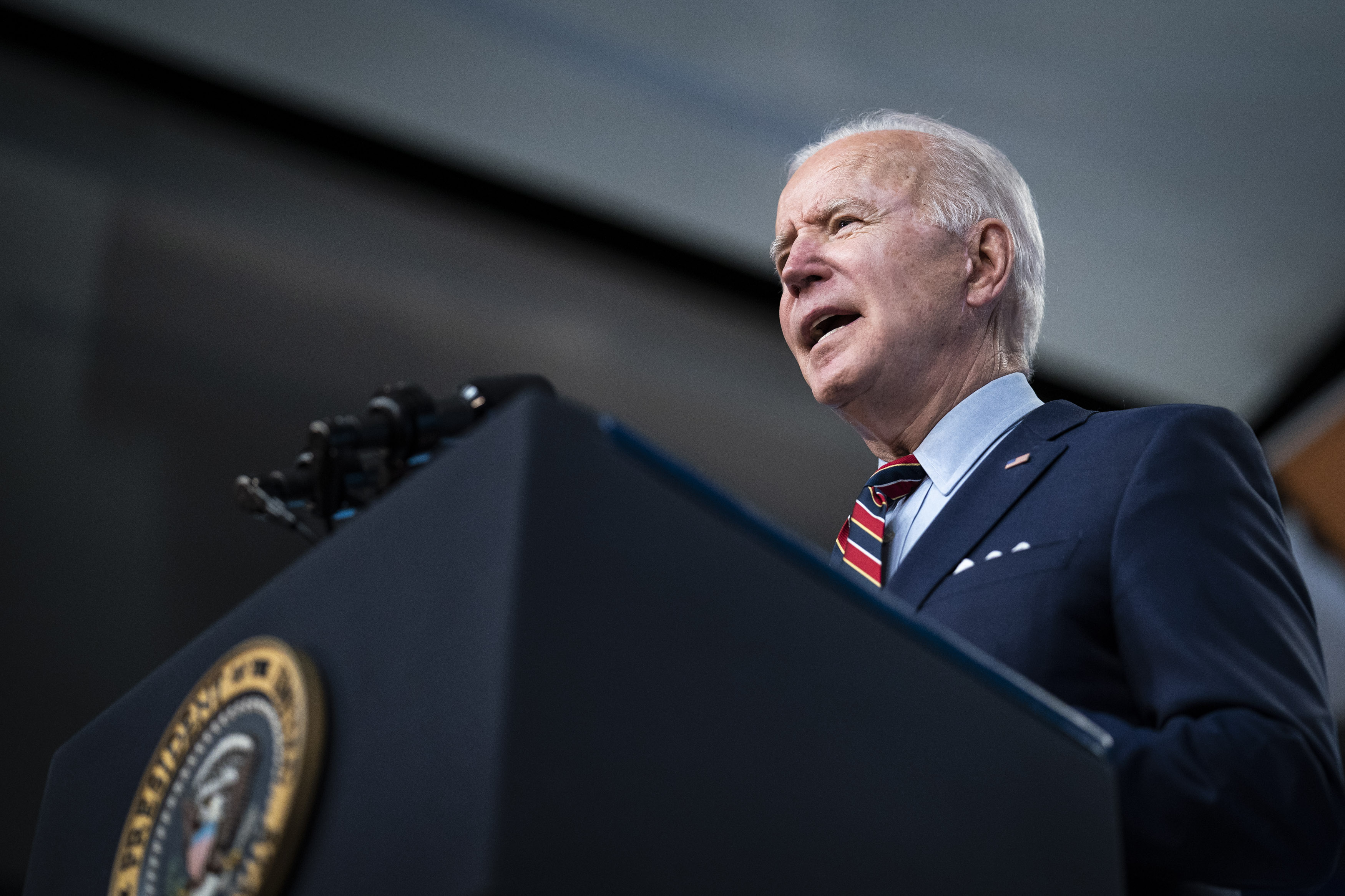 Opinion Joe Biden S Hundred Days At The Kitchen Table The Washington Post