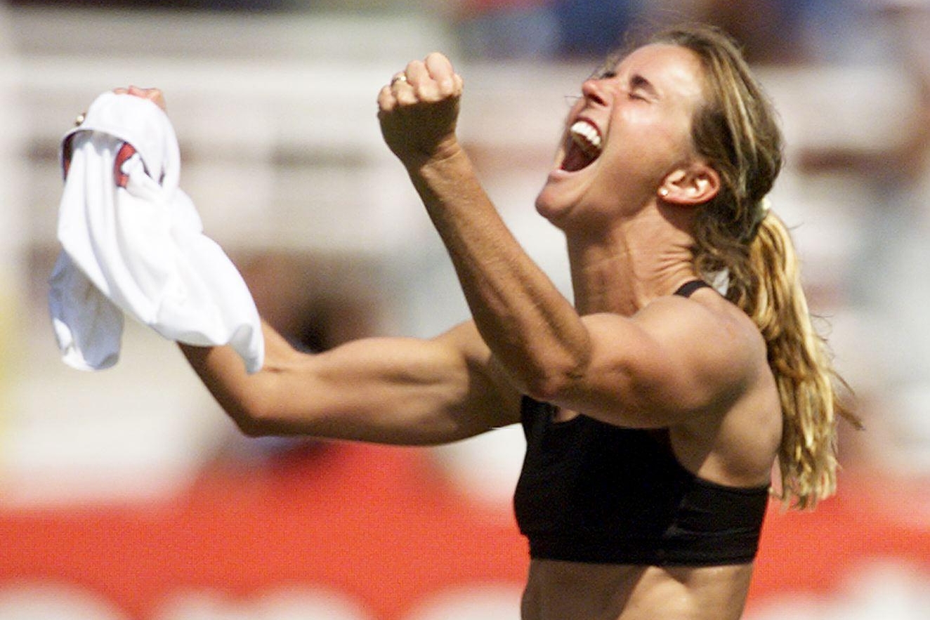 World Cup Brandi Chastain S Sports Bra Changed Women S Soccer And Women S History Years Ago The Washington Post