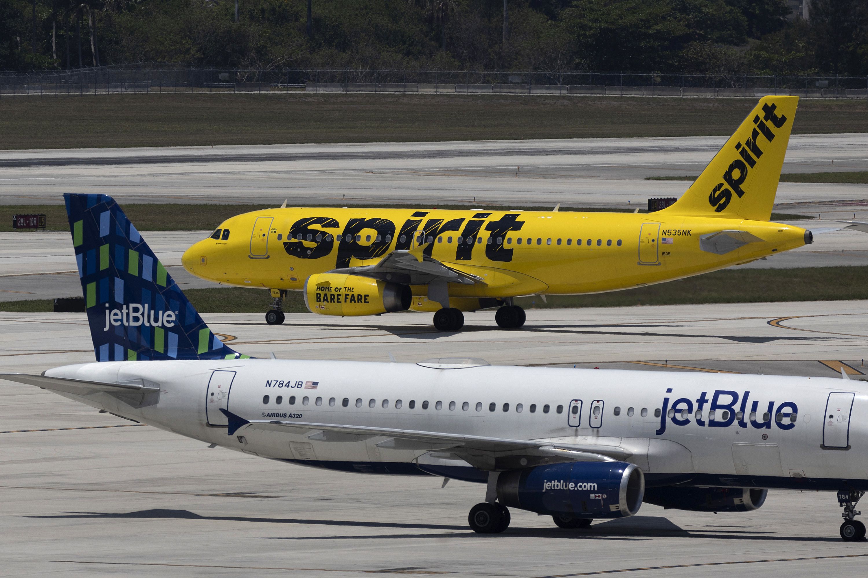 JetBlue raises offer for Spirit by $100 million - The Washington Post