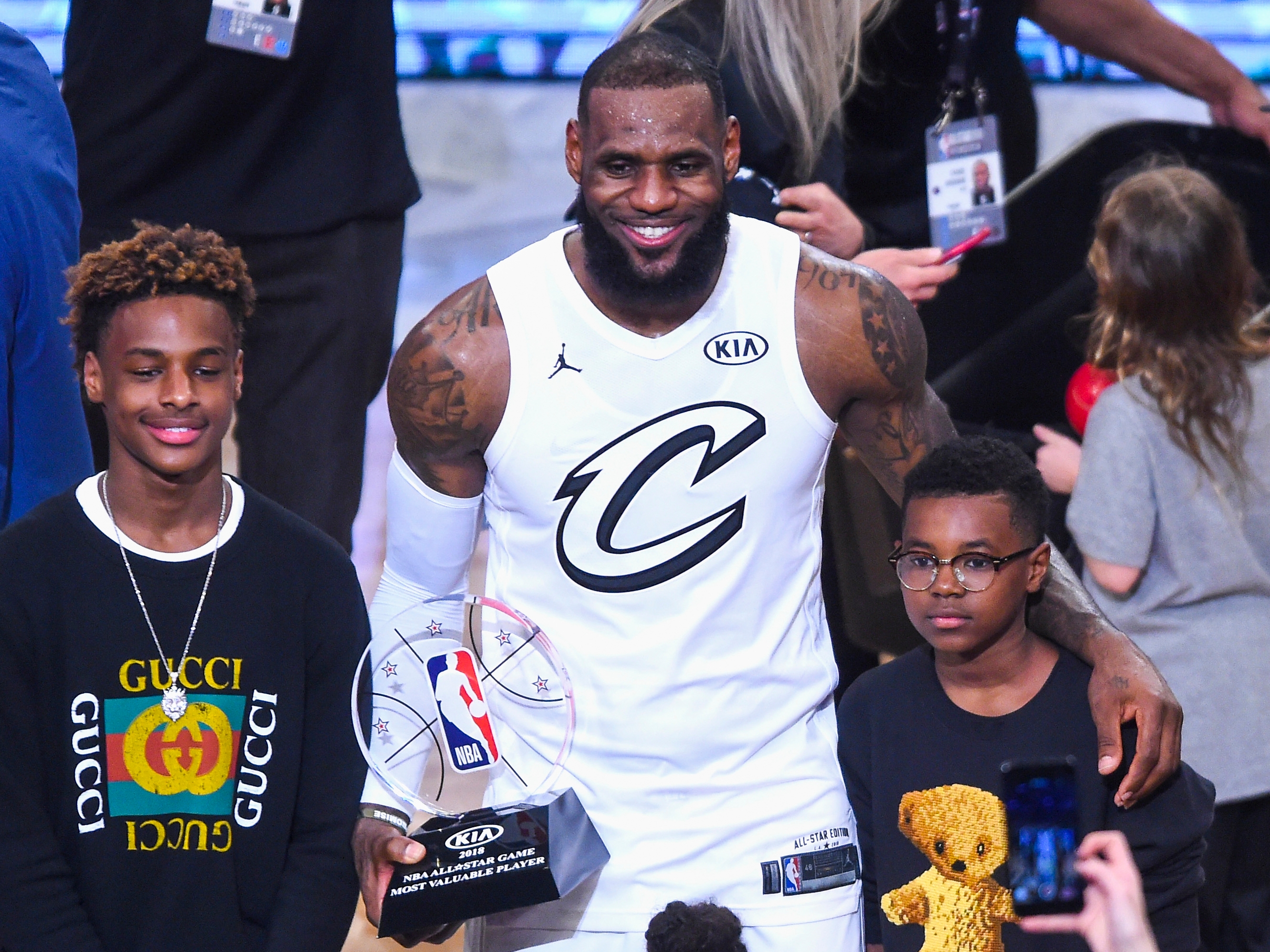 Baller Kids! LeBron James and Dwyane Wade's Teen Sons To Play Basketball  Together At LA Prep School, News