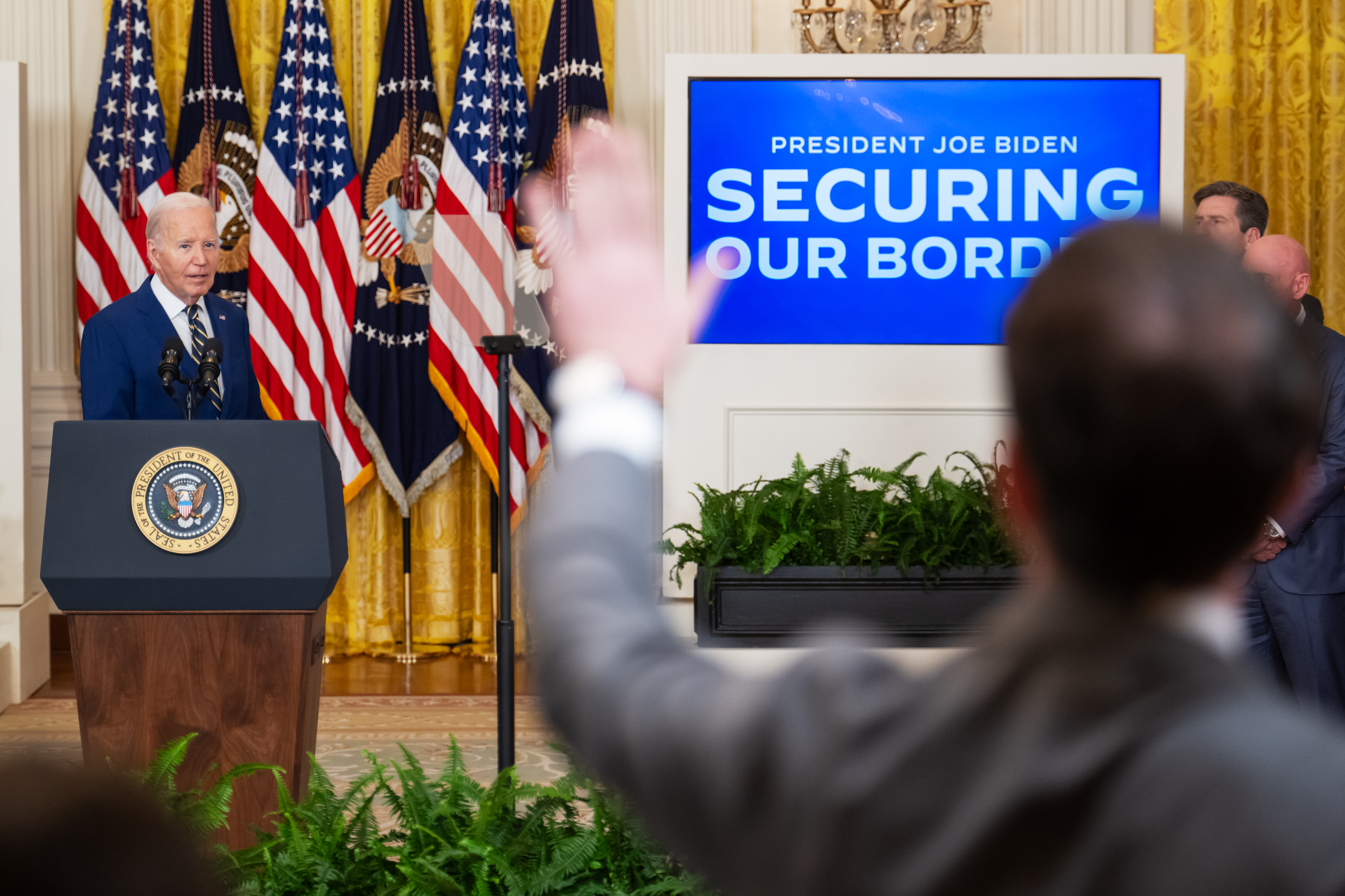 Democrats divided over Biden's immigration executive order - Vimarsana News