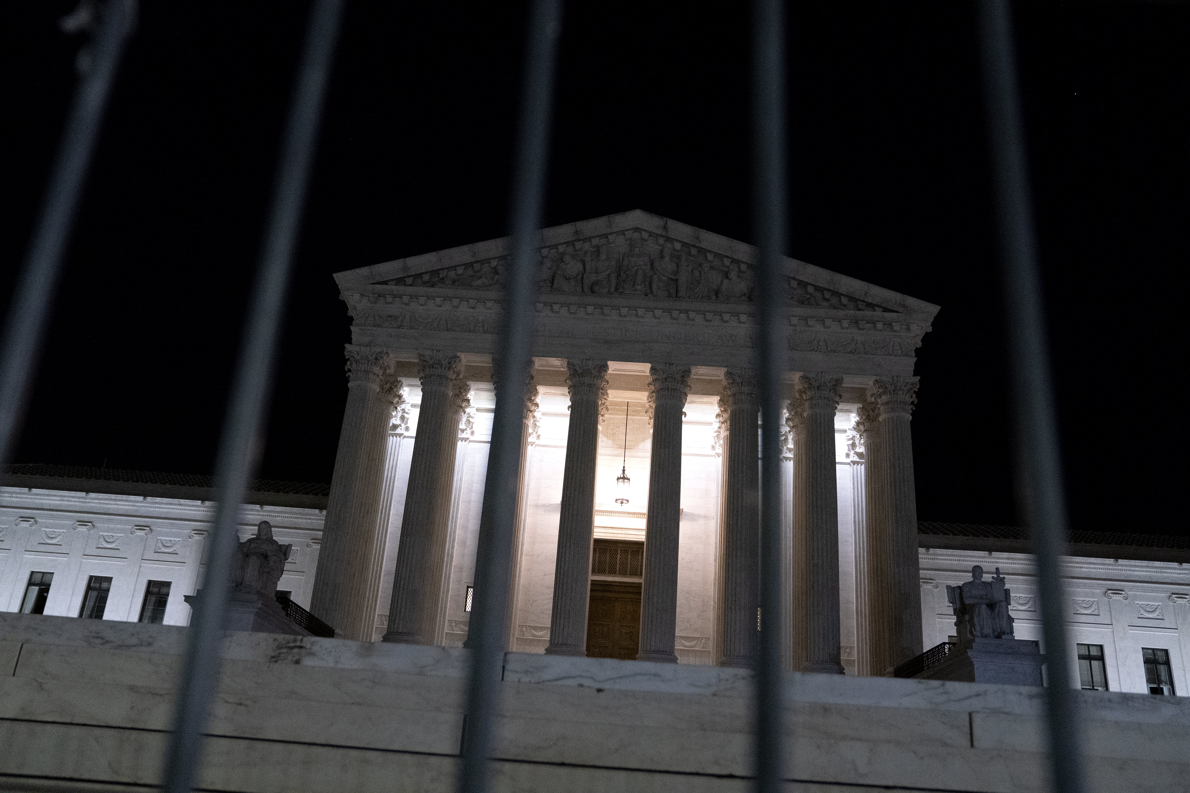 the independence of the judicial branch is ensured by the