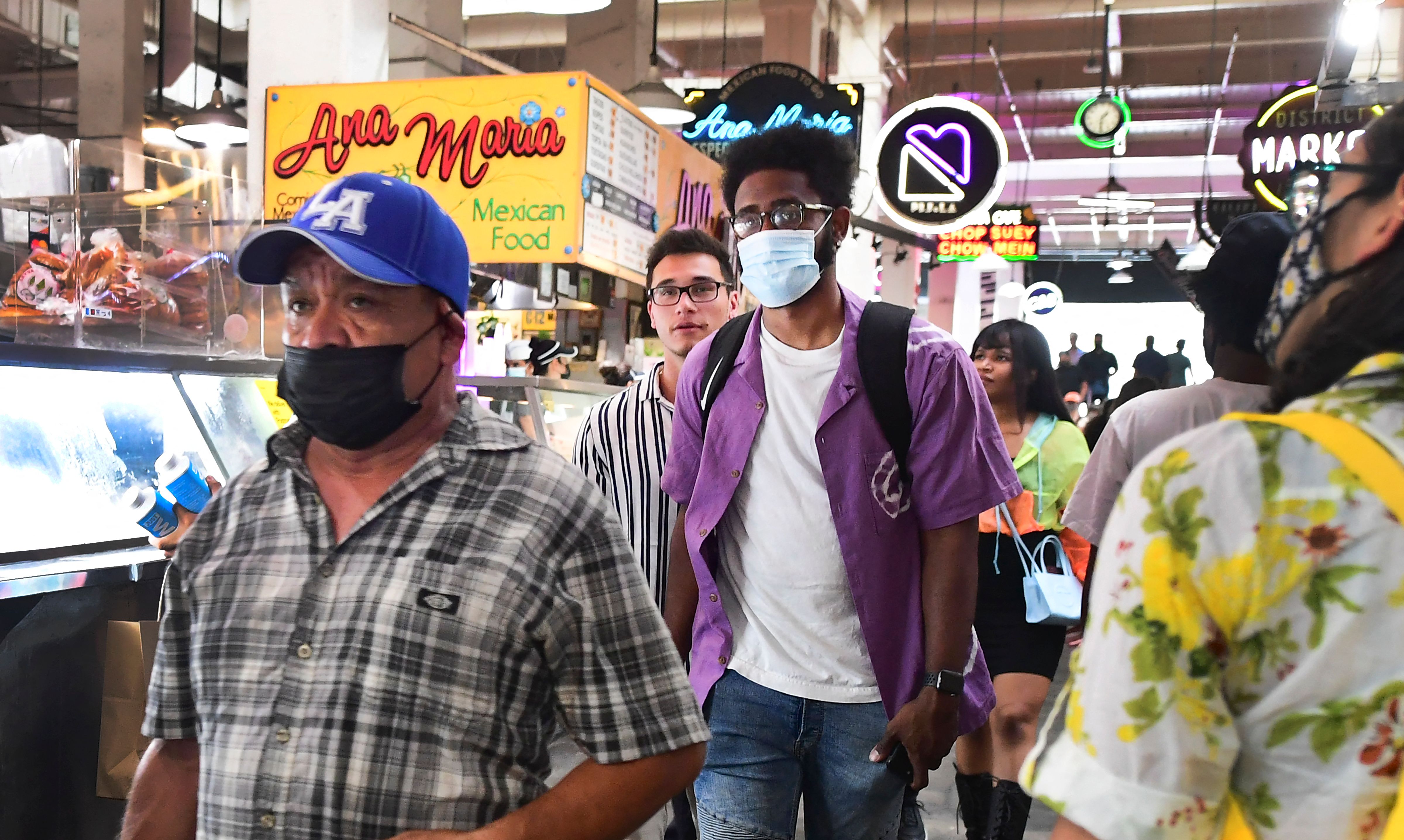 Los Angeles County Recommends The Vaccinated Wear Masks Indoors Because Of Delta Variant The Washington Post Los Angeles County Recommends The Vaccinated Wear Masks Indoors Because Of Delta Variant The Washington Post