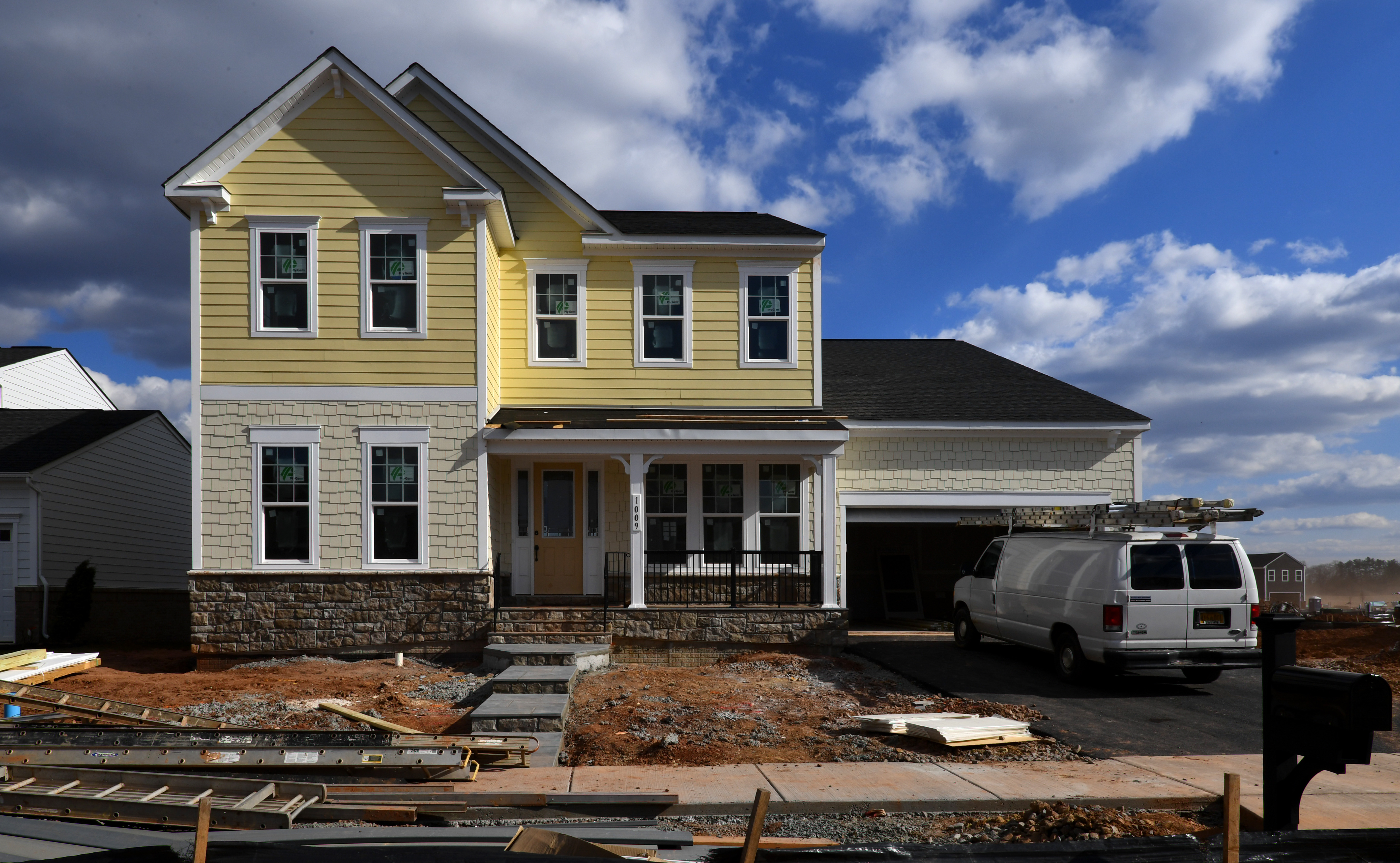 what is a builders spec house